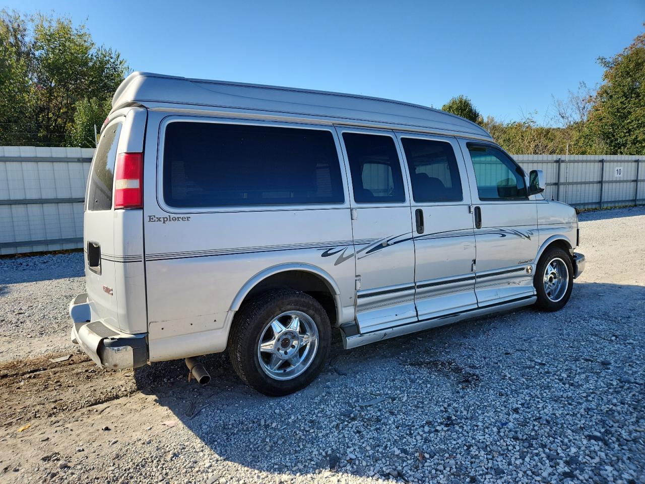2003 Gmc Savana Rv G1500 White vin: 1GDFG15T531169505