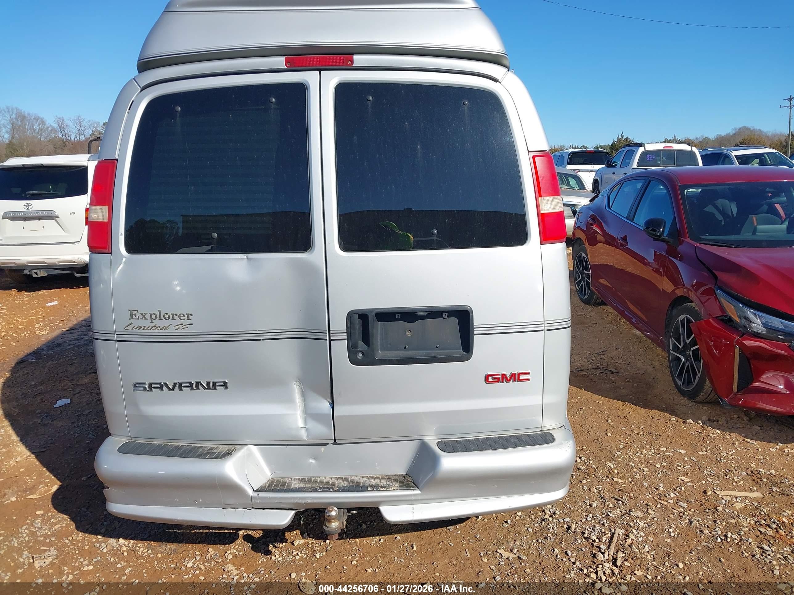 2003 Gmc Savana Cutaway Standard/standard W/c7l/c7n Silver vin: 1GDFG15T631169531