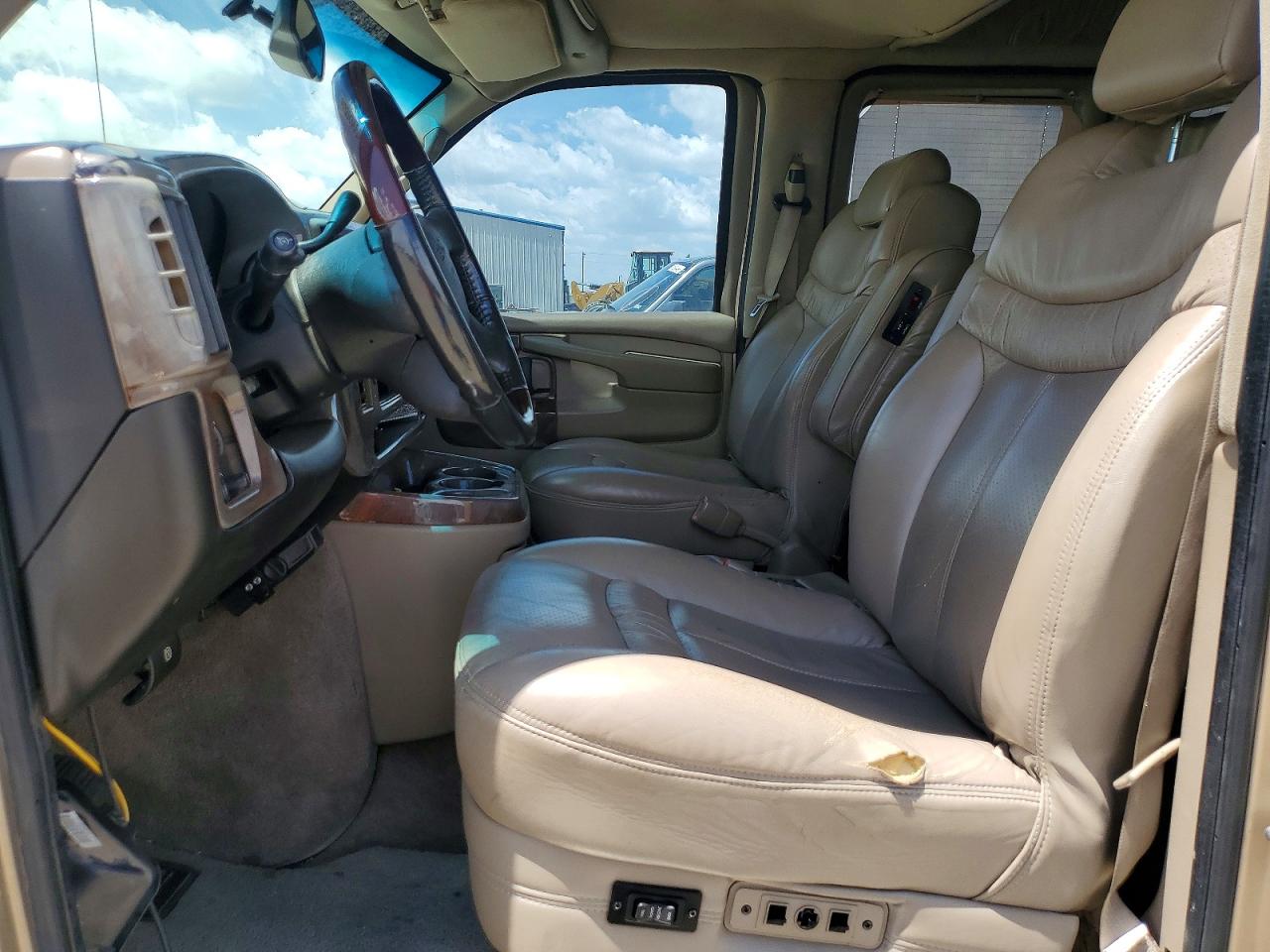 2006 Gmc Savana Rv G1500 Tan vin: 1GDFG15T661241431