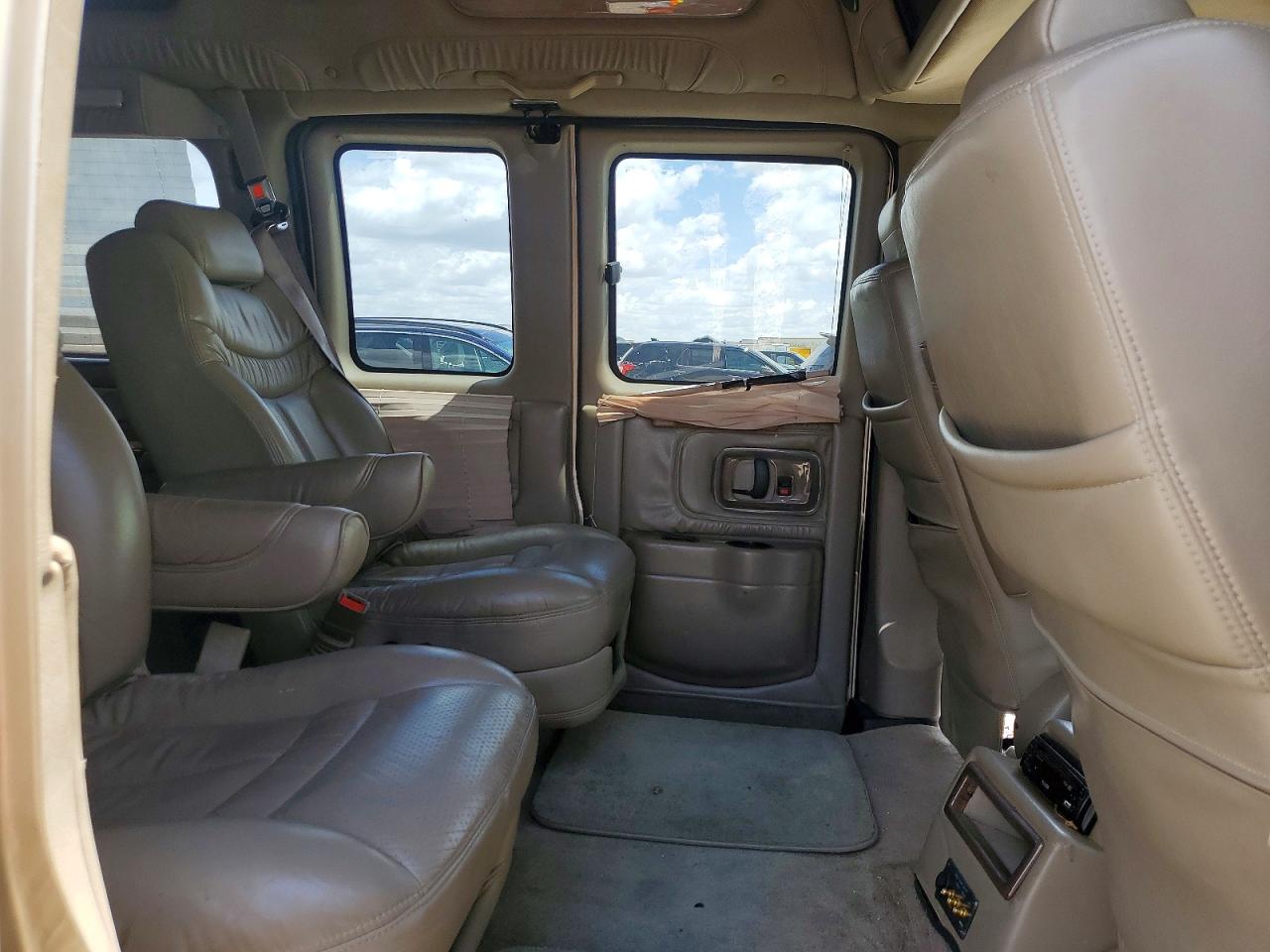 2006 Gmc Savana Rv G1500 Tan vin: 1GDFG15T661241431