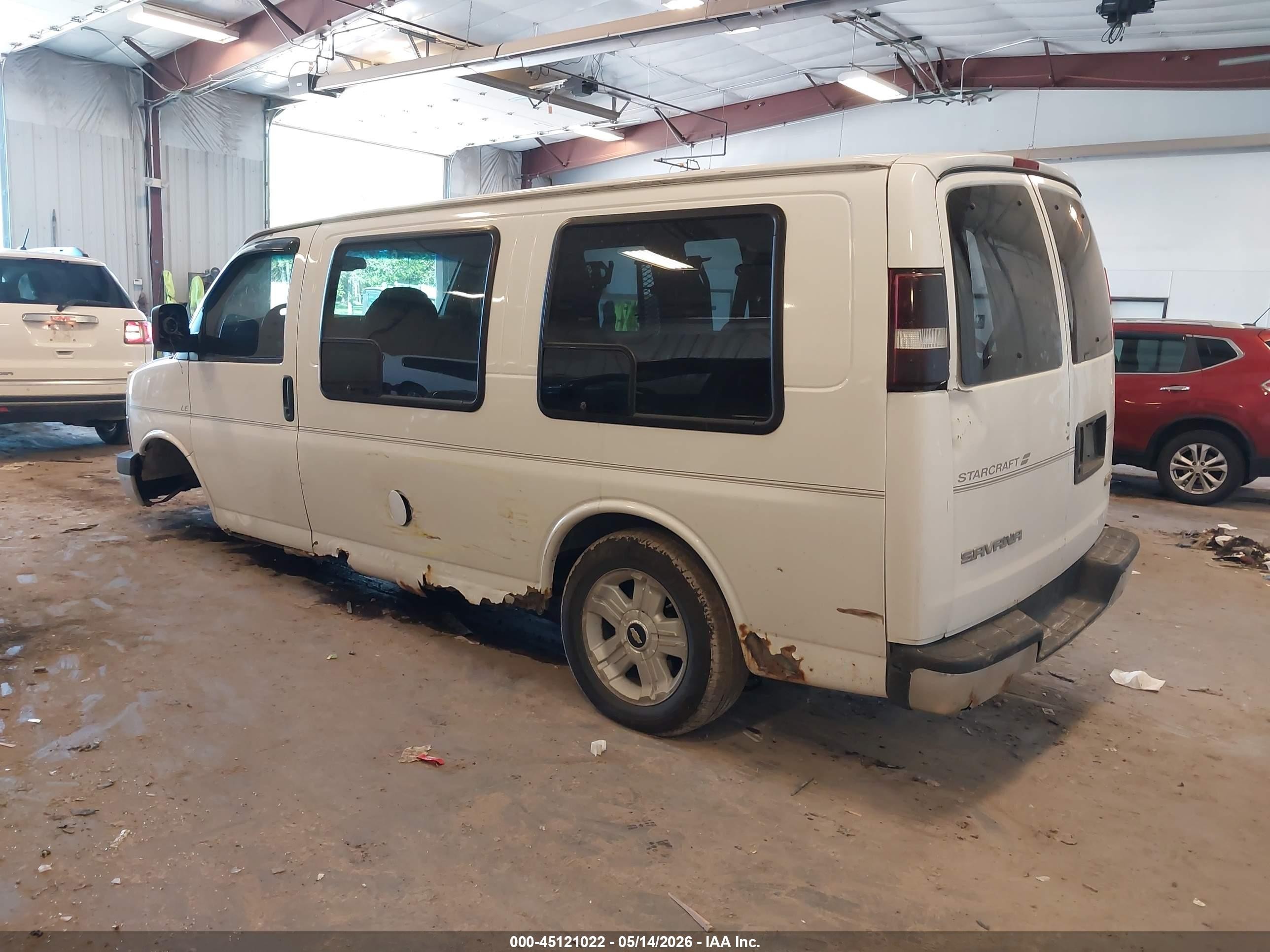 2003 Gmc Savana Upfitter White vin: 1GDFG15X431200150