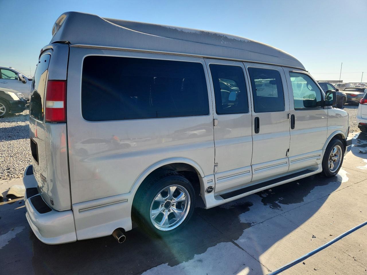 2005 Gmc Savana Rv G1500 Beige vin: 1GDFH15T351106970