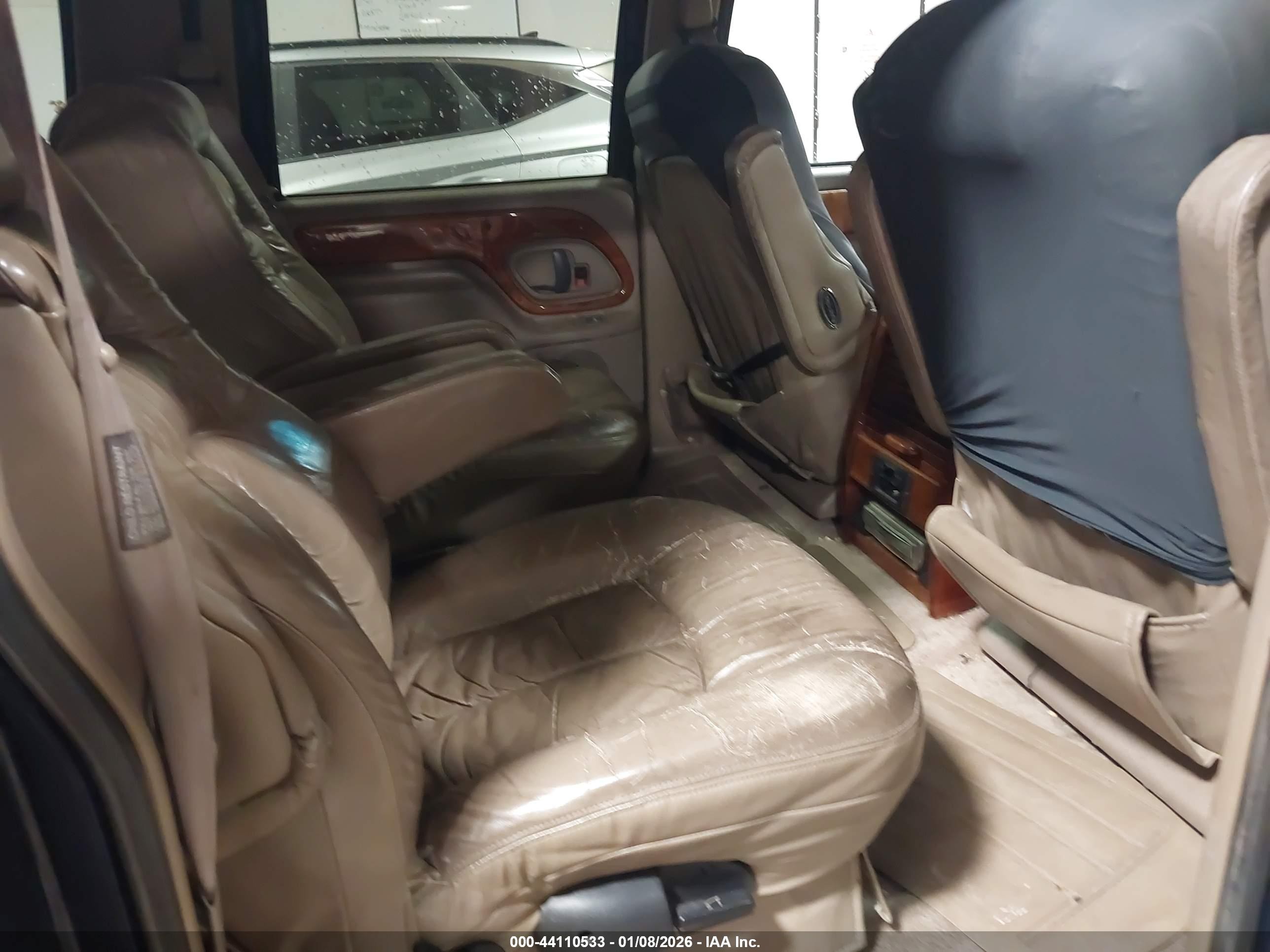 1998 Gmc Suburban 1500 Sl Blue vin: 1GDFK16R1WJ706991