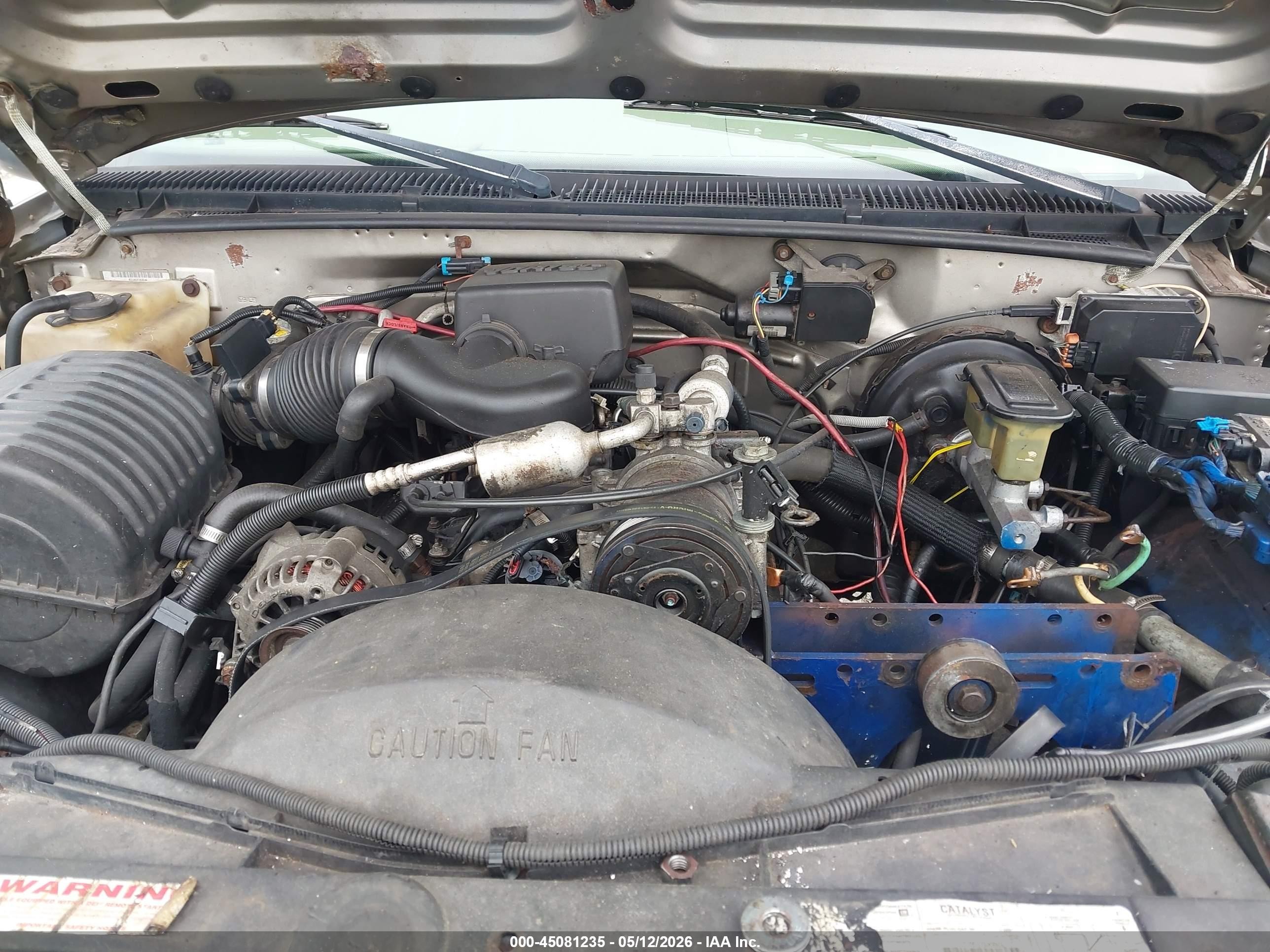 1999 Gmc Suburban 1500 Sl Золотой vin: 1GDFK16R2XJ746787