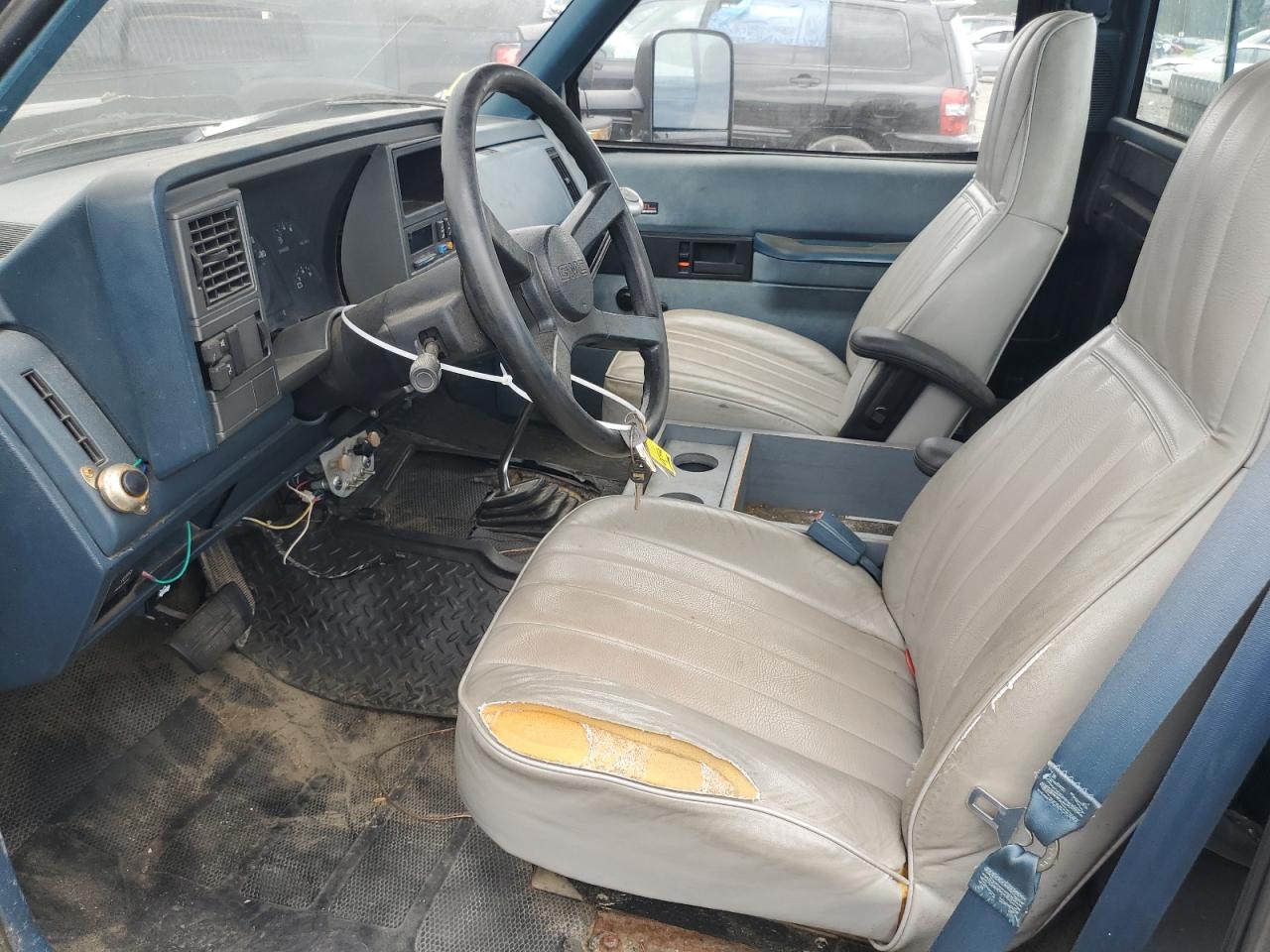 1989 Gmc Sierra C2500 Blue vin: 1GDGC24K3KE540988