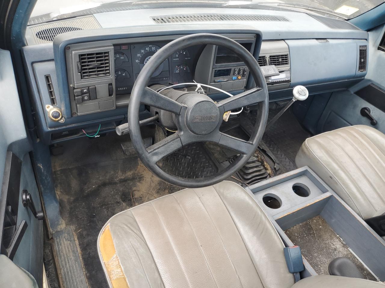1989 Gmc Sierra C2500 Blue vin: 1GDGC24K3KE540988