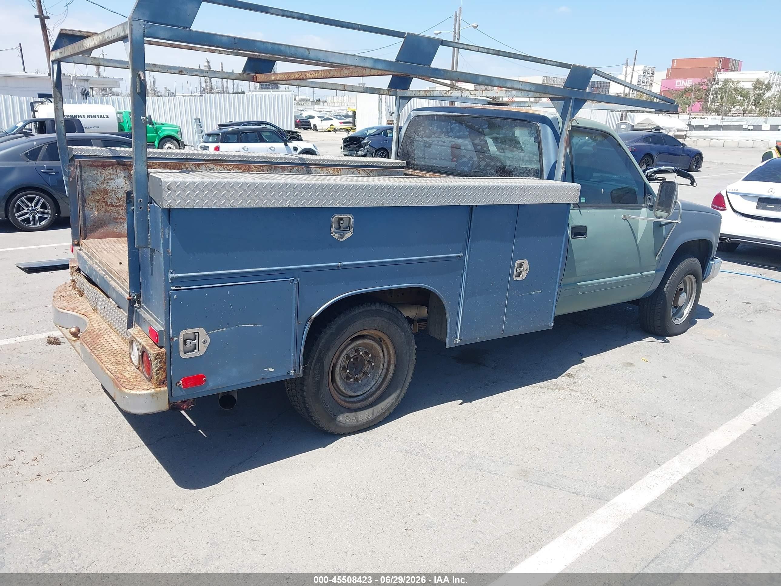 1990 Gmc Sierra C2500 Blue vin: 1GDGC24K7LE542292