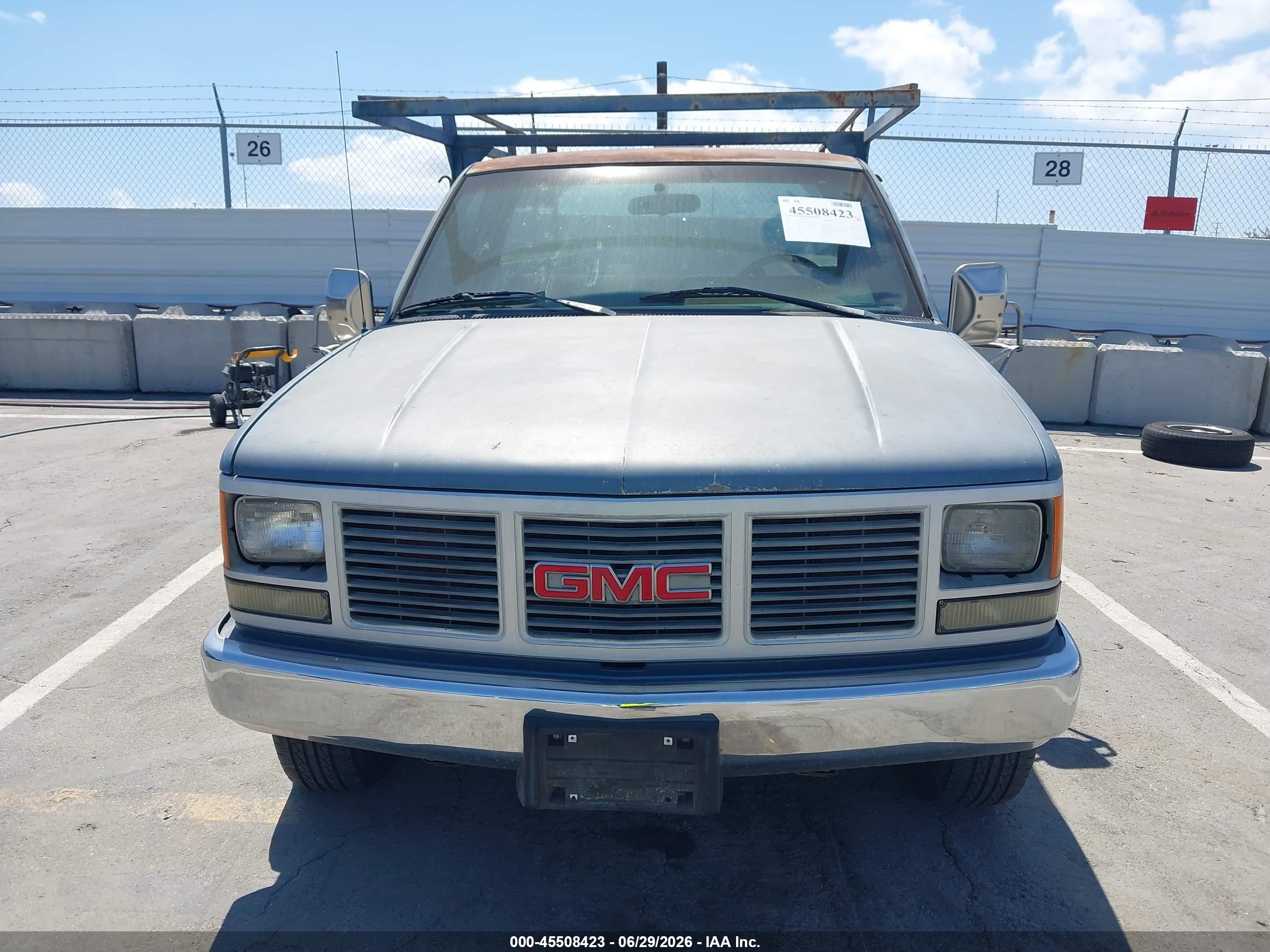 1990 Gmc Sierra C2500 Blue vin: 1GDGC24K7LE542292