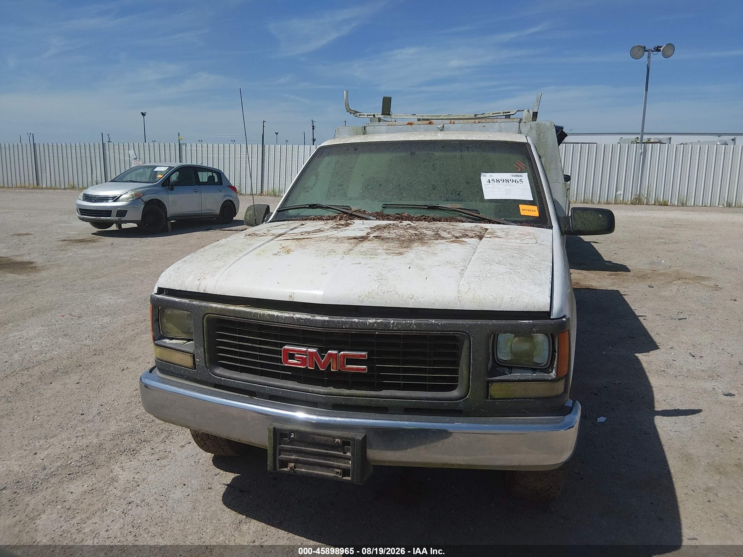 2000 Gmc Sierra 2500 Chassis Classic Sl White vin: 1GDGC24R0YF487084