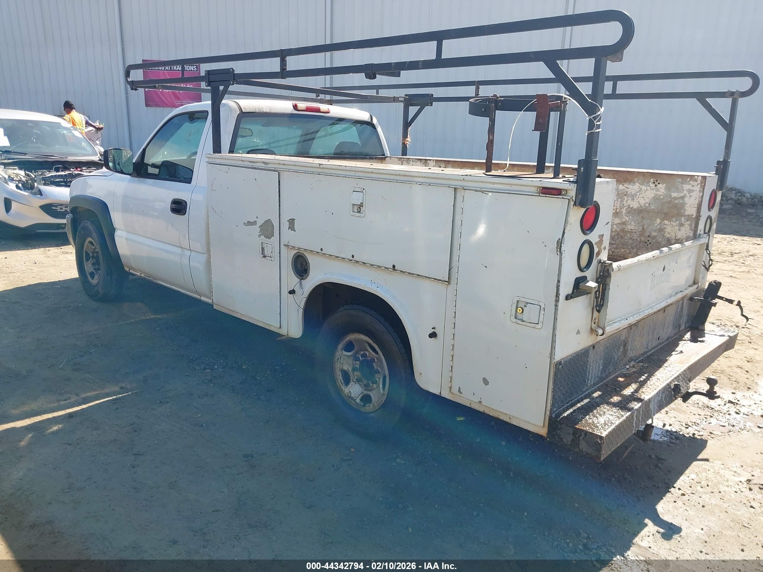 2004 Gmc New Sierra C2500 White vin: 1GDGC24U34Z172907