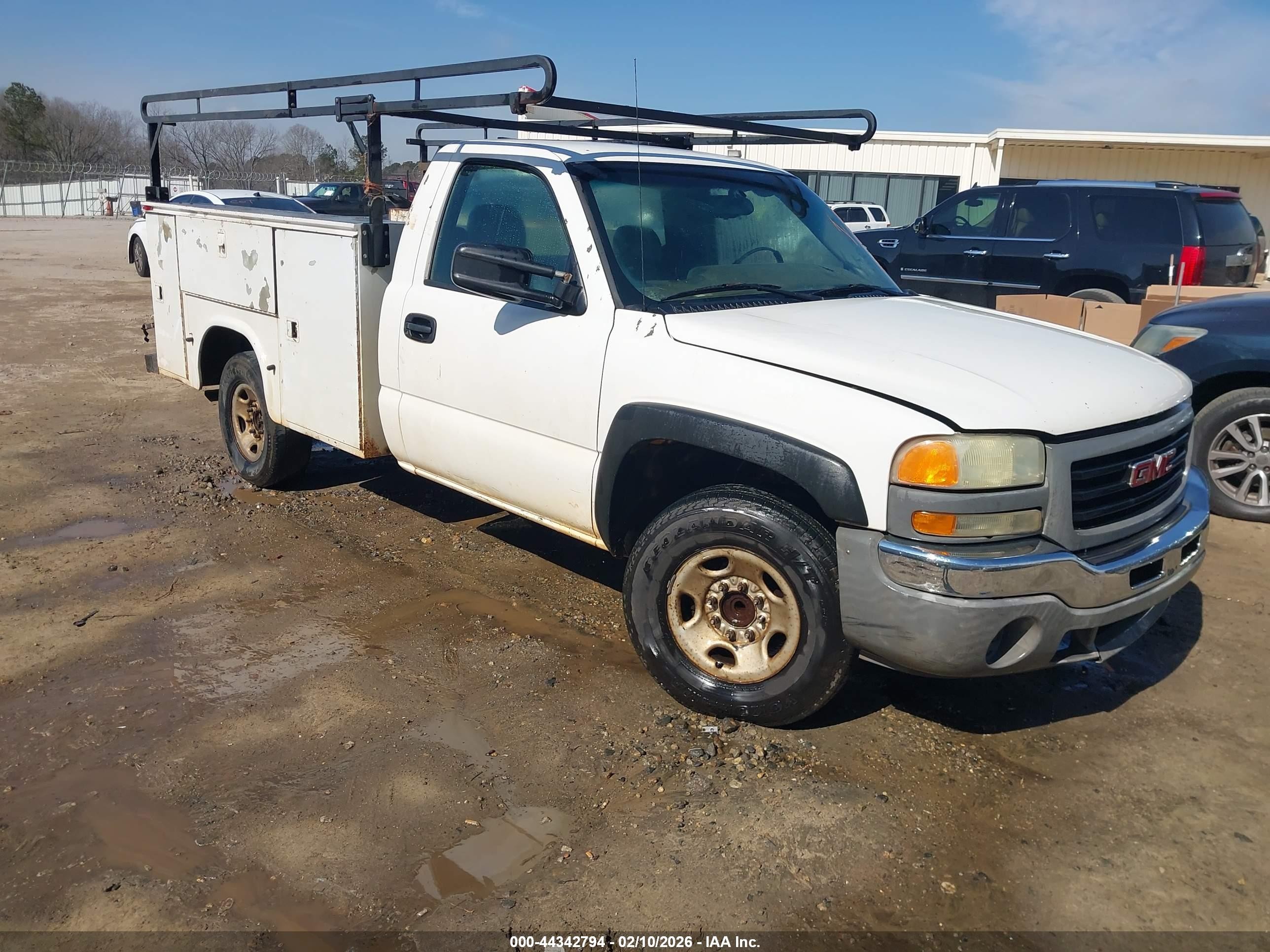 2004 Gmc New Sierra C2500 White vin: 1GDGC24U34Z172907