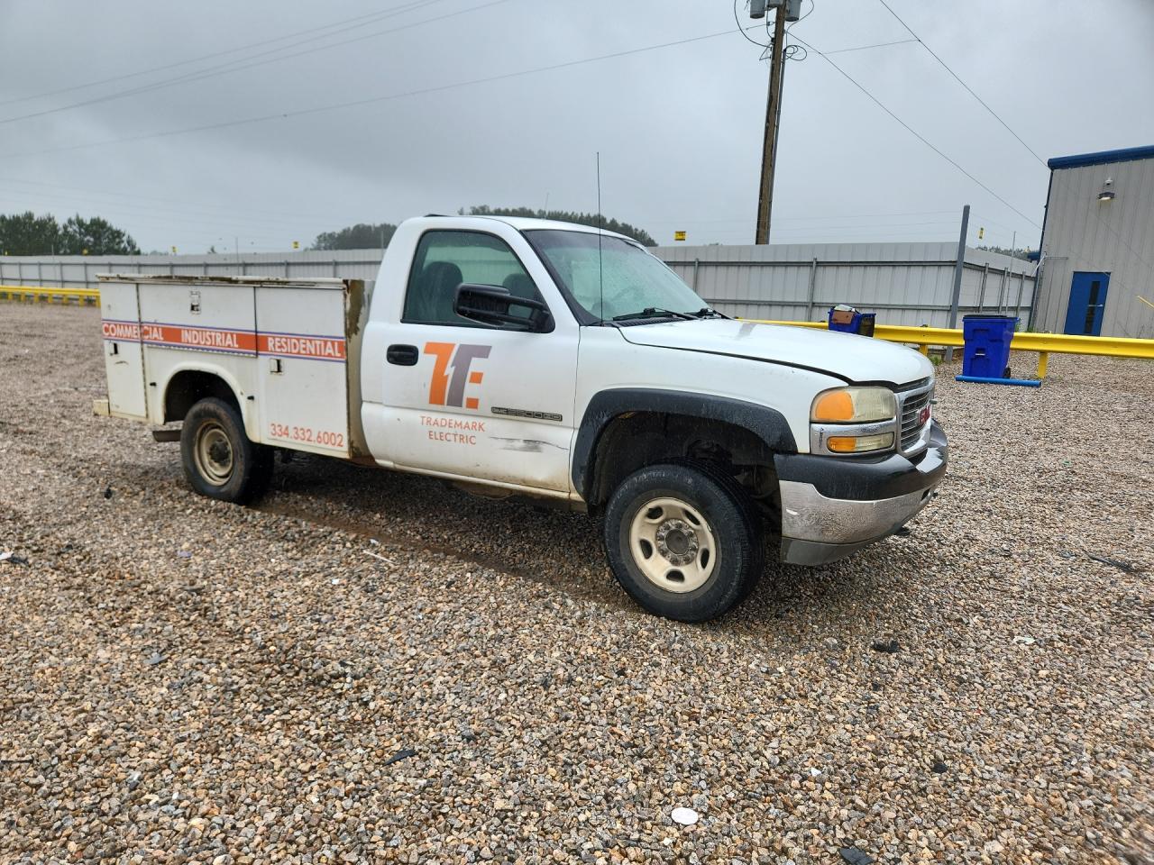 2002 Gmc Sierra C2500 Heavy Duty White vin: 1GDHC24U62E303711