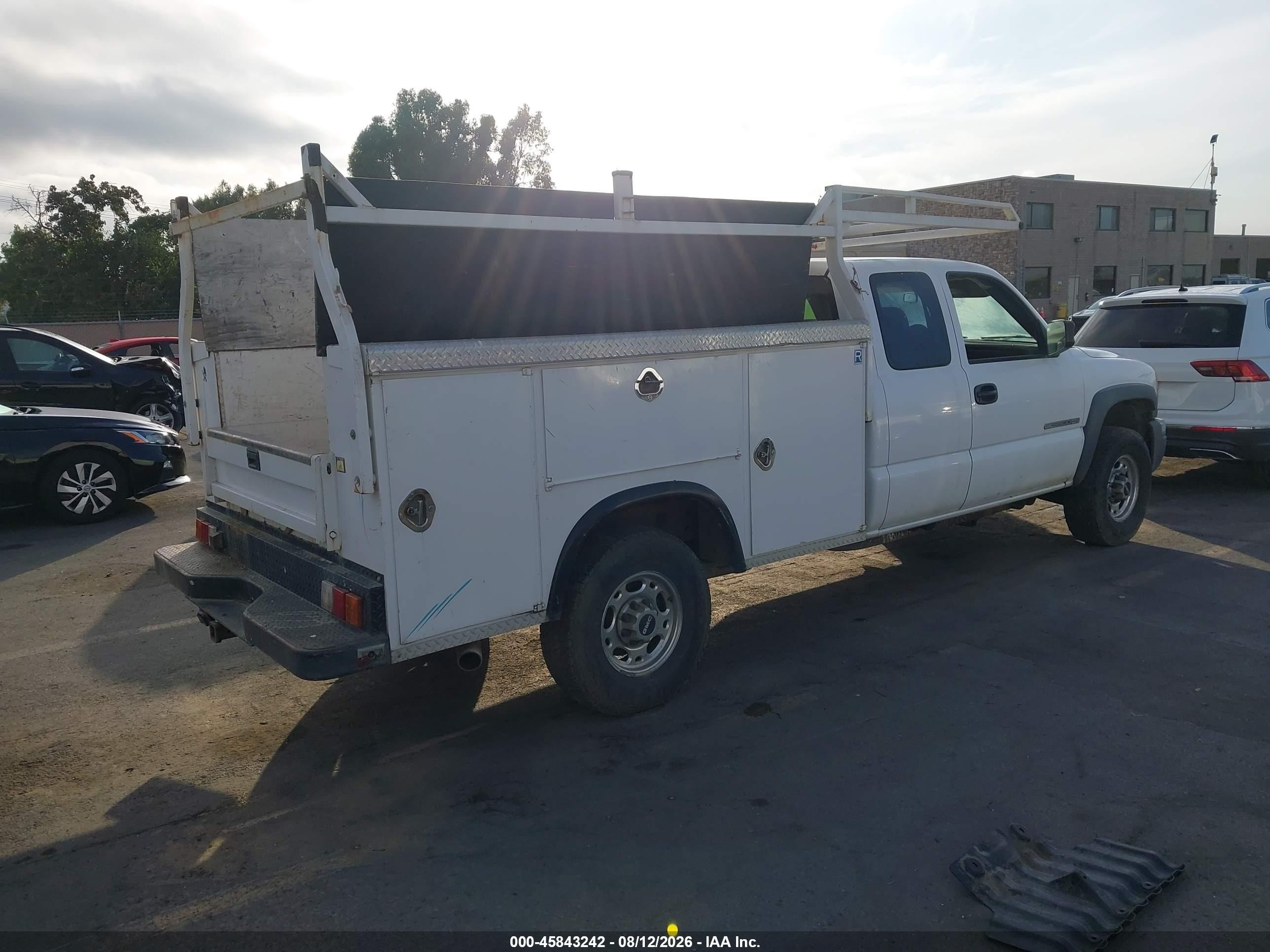 2005 Gmc Sierra 2500hd Work Truck White vin: 1GDHC29U15E299967