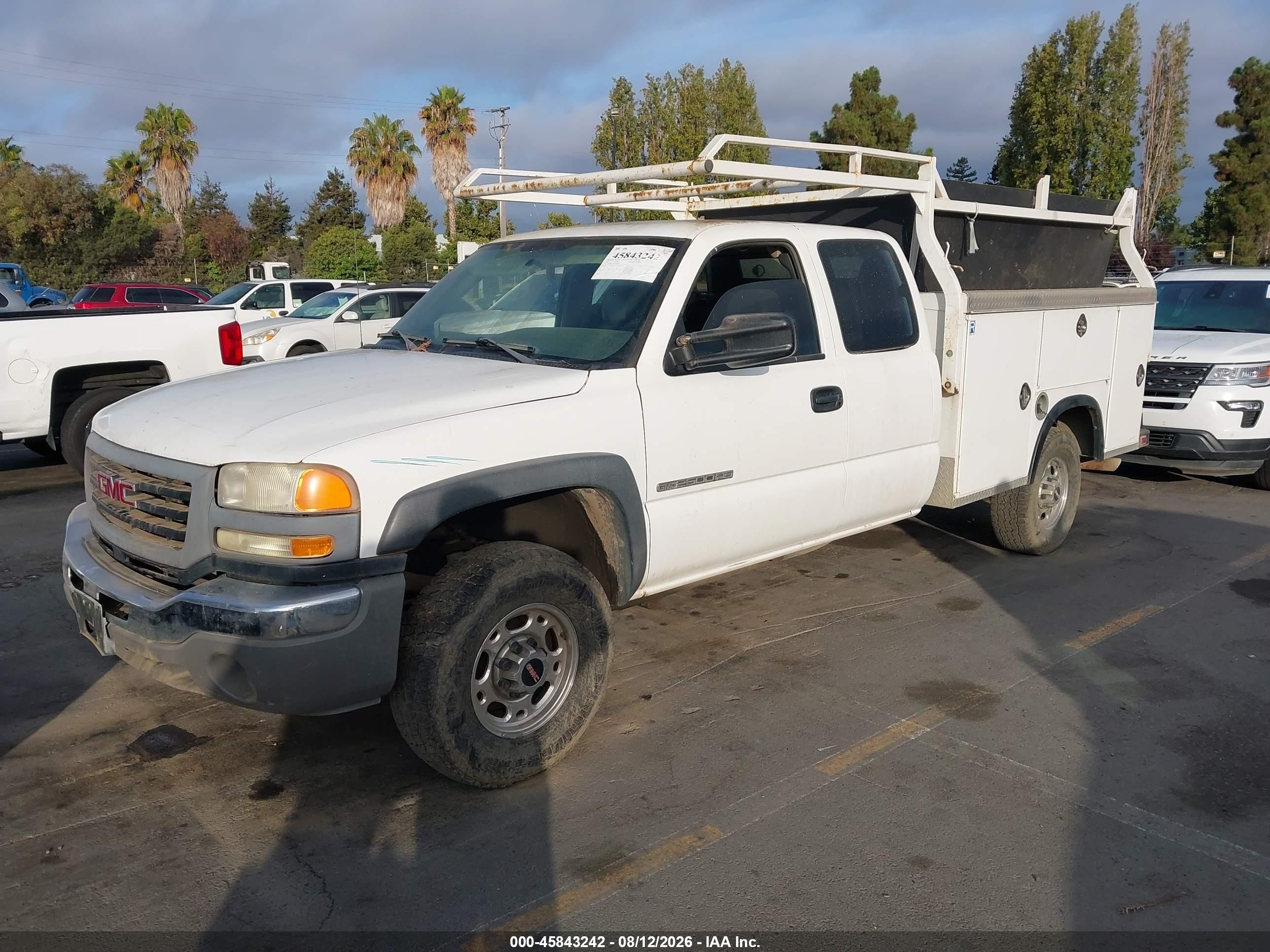 2005 Gmc Sierra 2500hd Work Truck White vin: 1GDHC29U15E299967