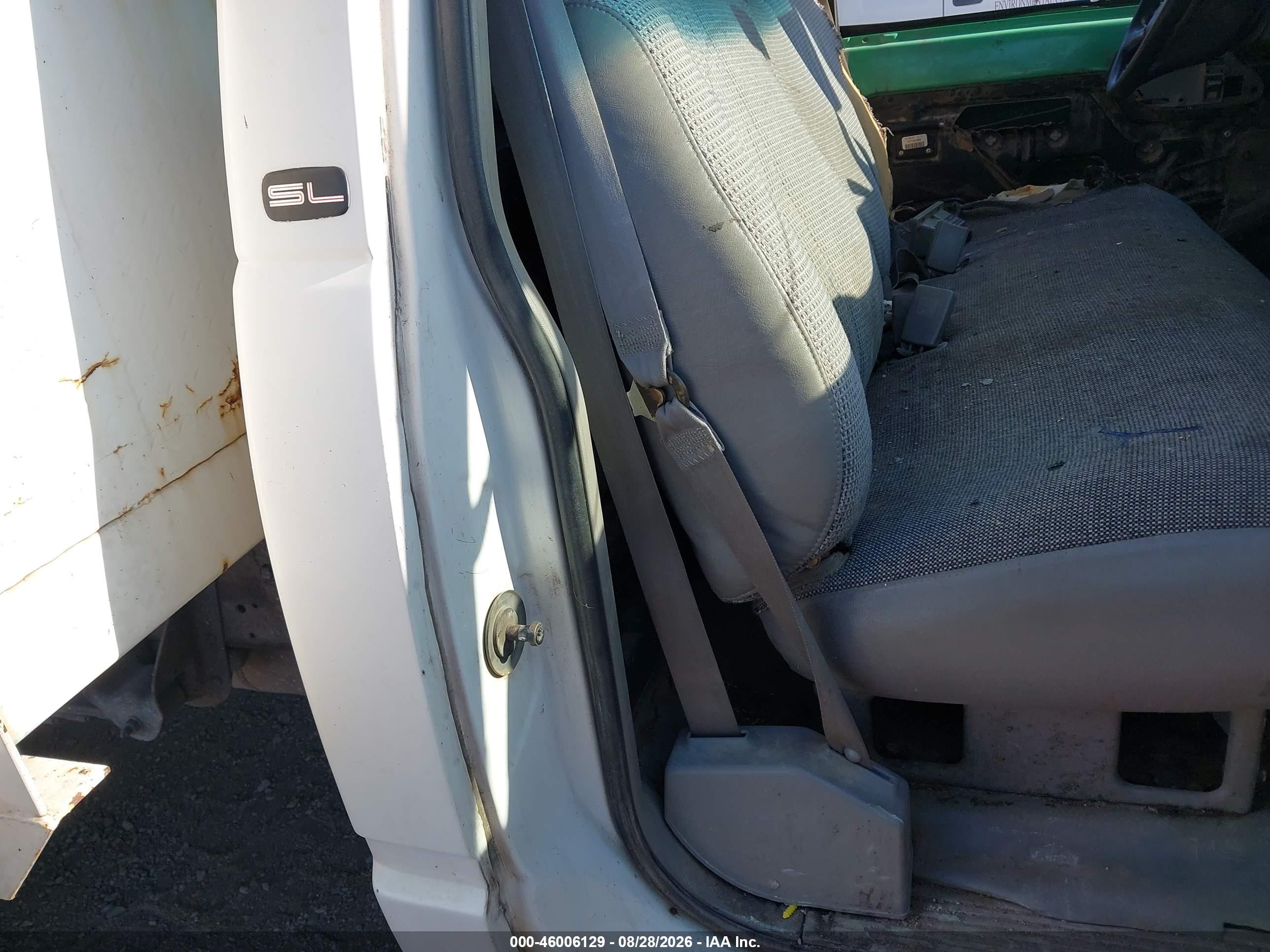 1998 Gmc Sierra 3500 Chassis Sl White vin: 1GDHC34J2WF072513