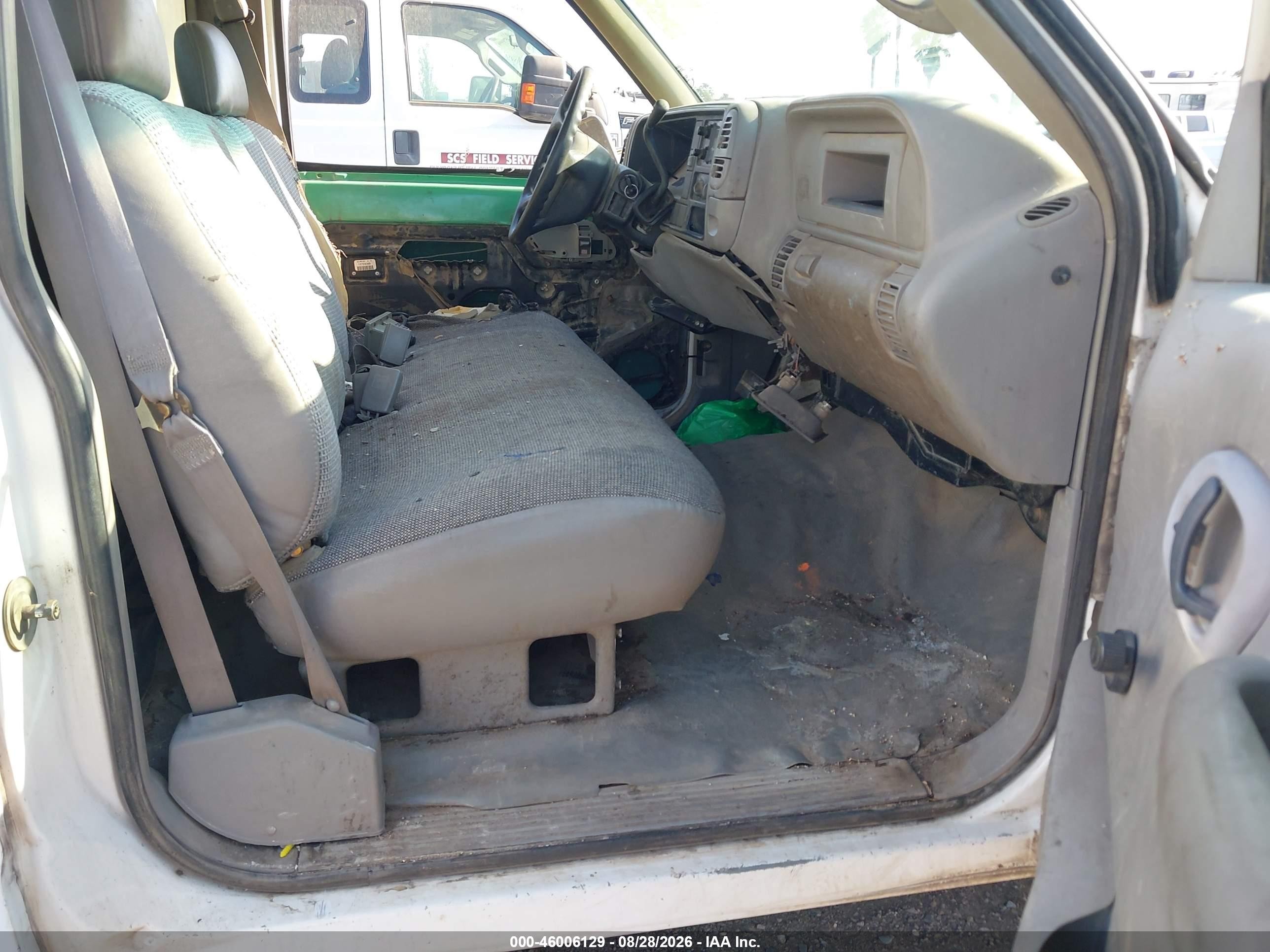 1998 Gmc Sierra 3500 Chassis Sl White vin: 1GDHC34J2WF072513