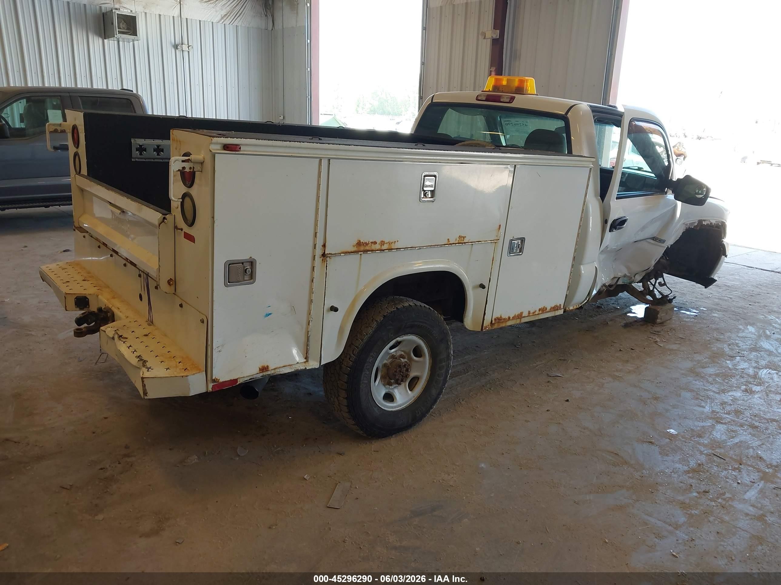 2002 Gmc Sierra 2500hd Standard Белый vin: 1GDHK24U22E135505