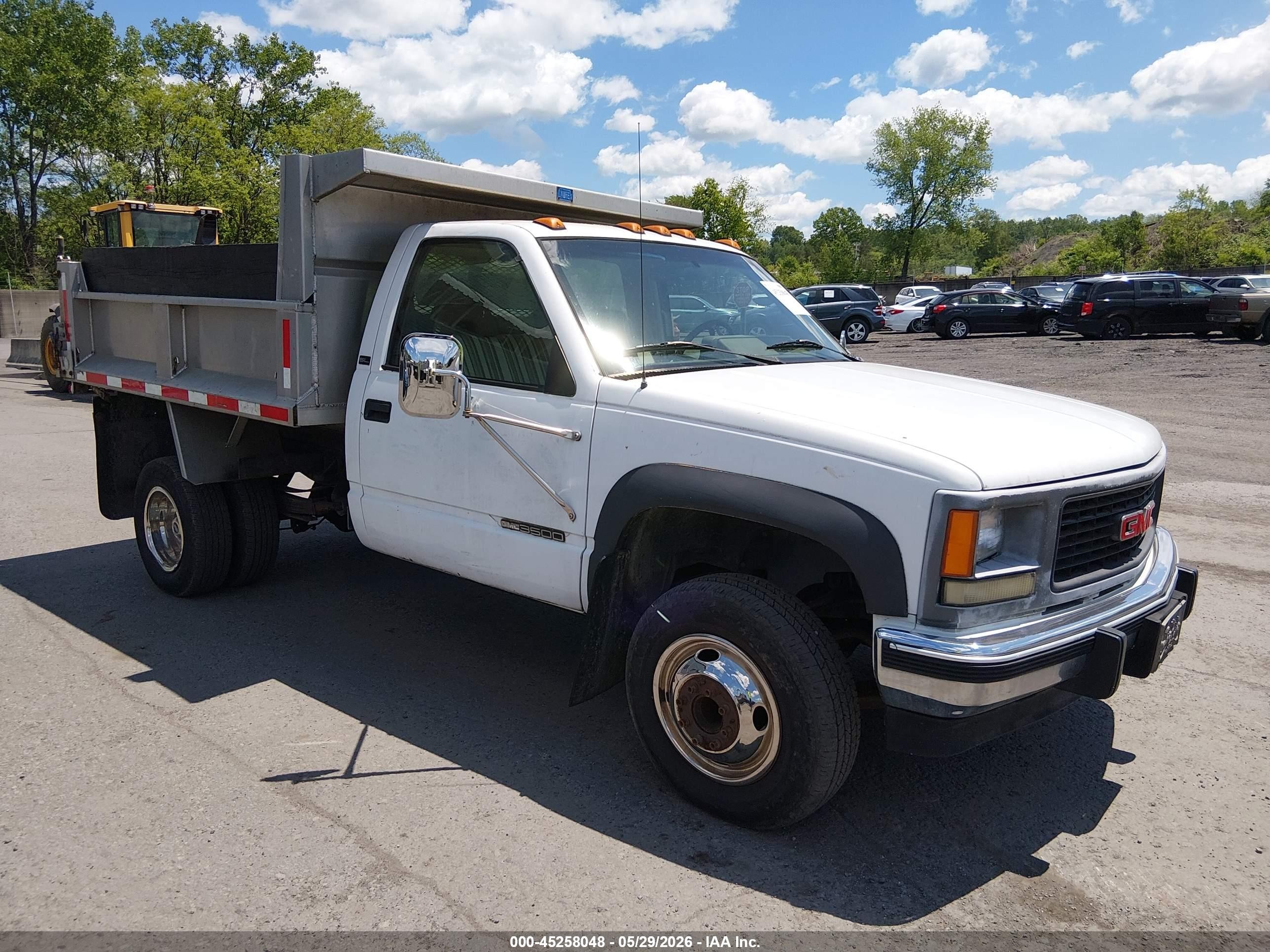 1994 Gmc Sierra K3500 White vin: 1GDHK34K8RE561326