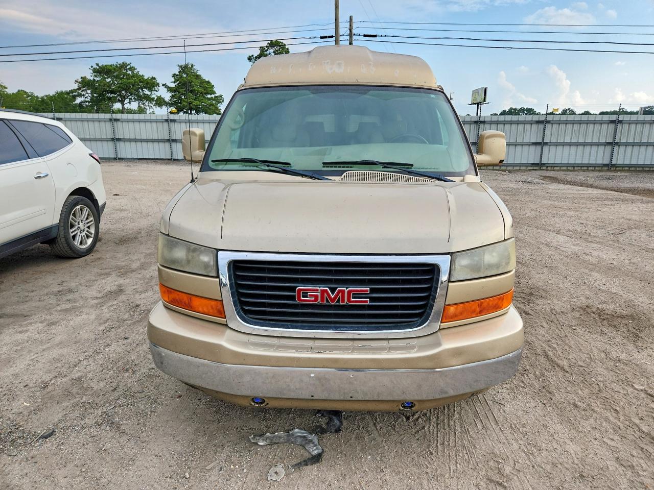 2010 Gmc Savana Rv G1500 4lt Tan vin: 1GDUGEB48A1112661