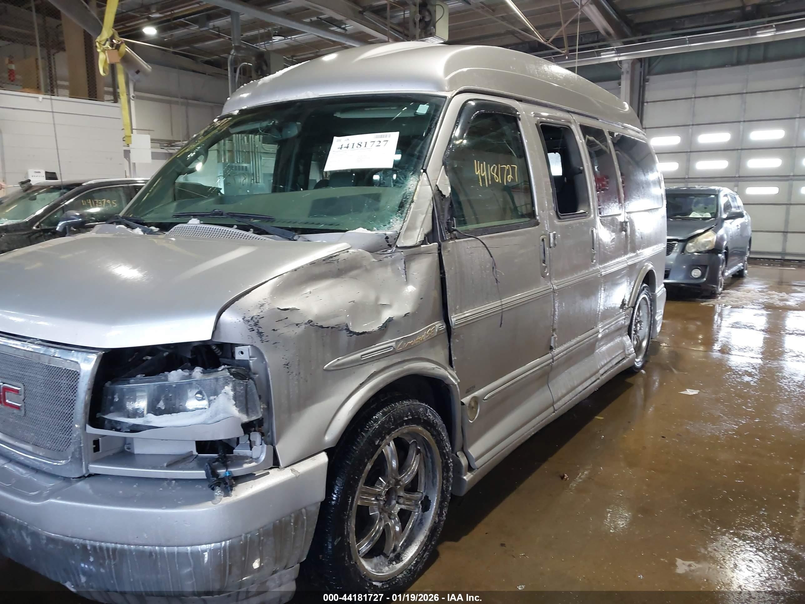 2010 Gmc Savana 1500 Upfitter Silver vin: 1GDUHEB47A1118111