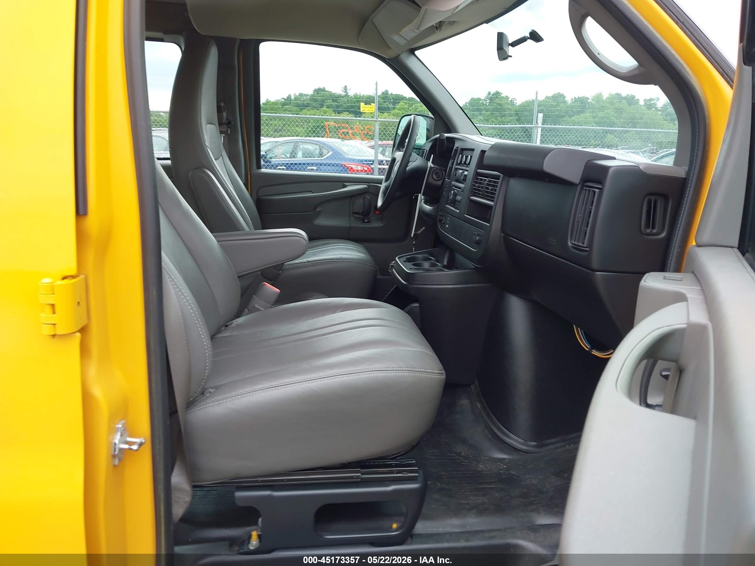 2013 Gmc Savana 2500 Work Van Yellow vin: 1GDW7HCG4D1119694