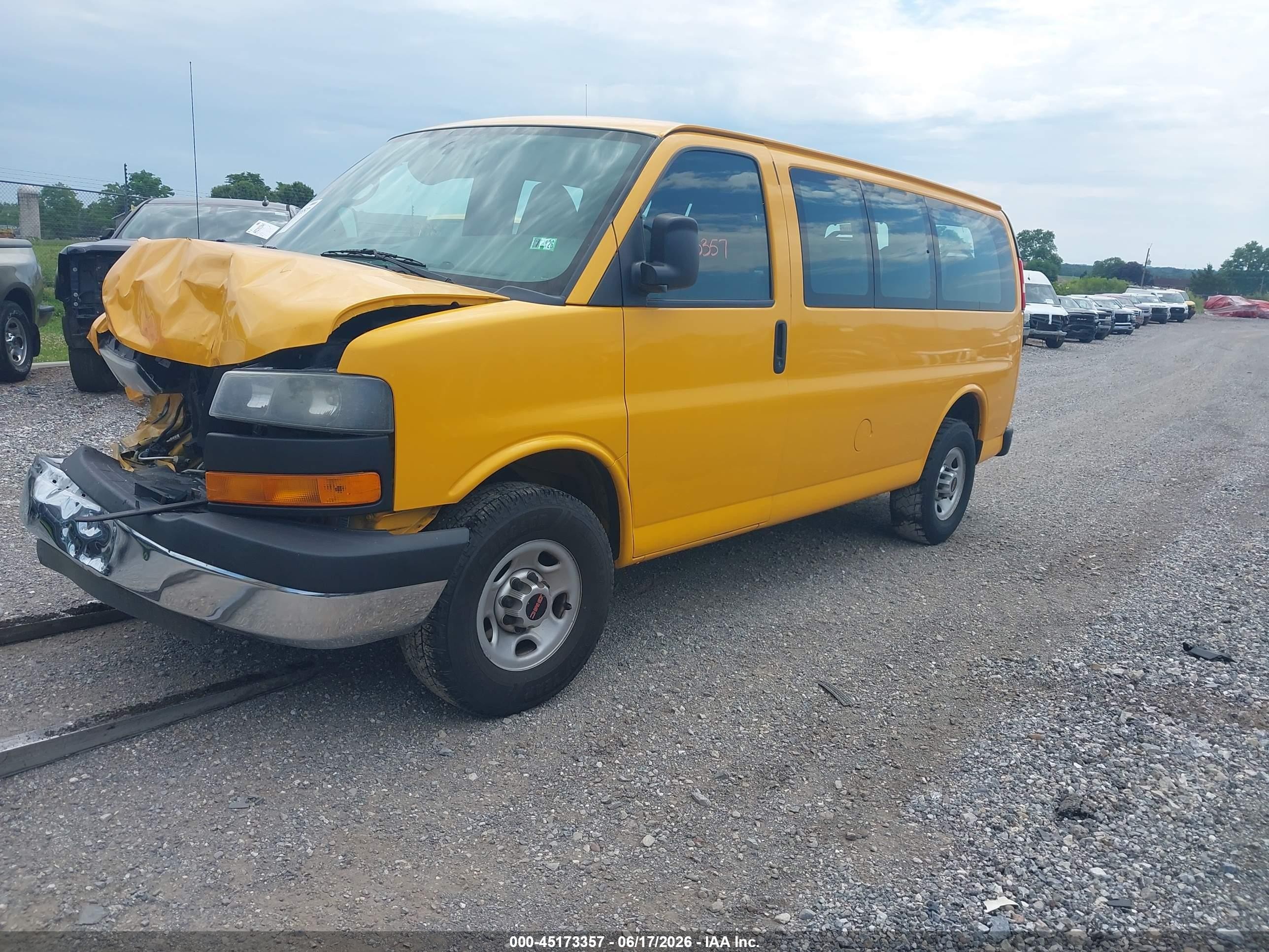 2013 Gmc Savana 2500 Work Van Yellow vin: 1GDW7HCG4D1119694