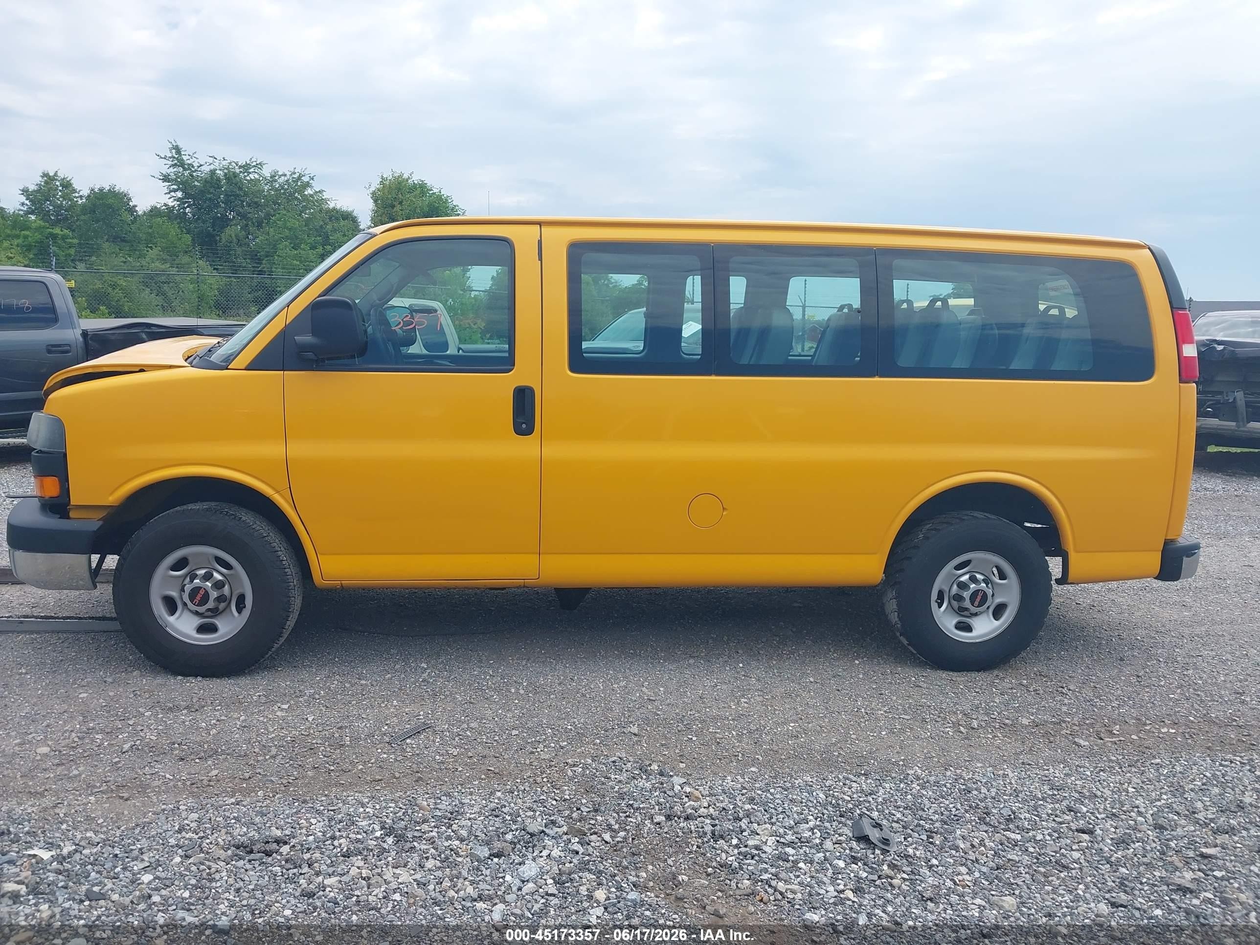 2013 Gmc Savana 2500 Work Van Yellow vin: 1GDW7HCG4D1119694
