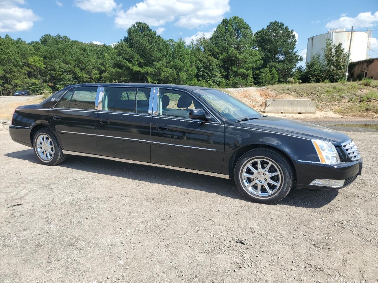 2011 Cadillac Professional Chassis Black vin: 1GE7K9C66BU600117