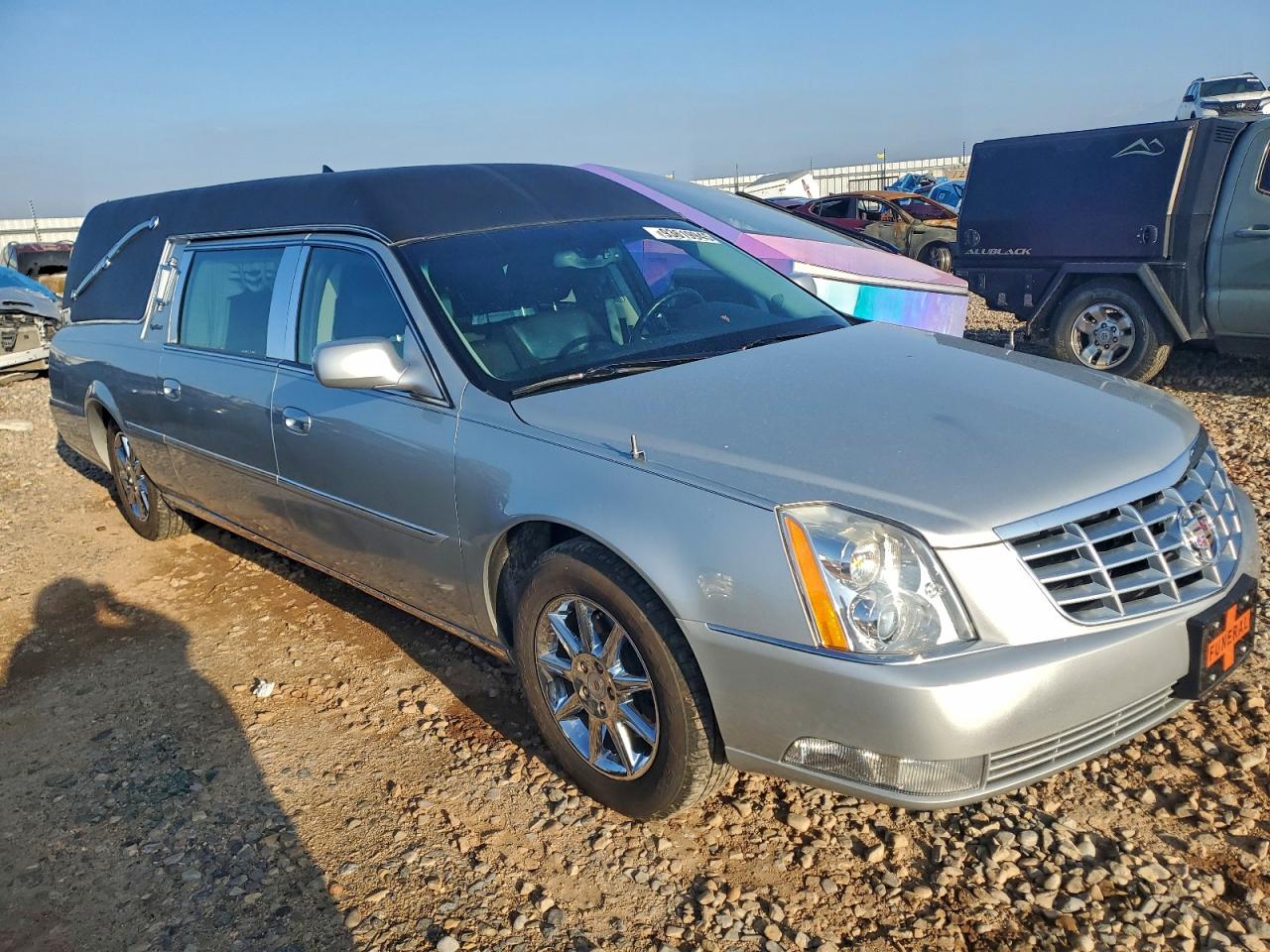 2011 Cadillac Professional Chassis Silver vin: 1GE7K9C66BU600280
