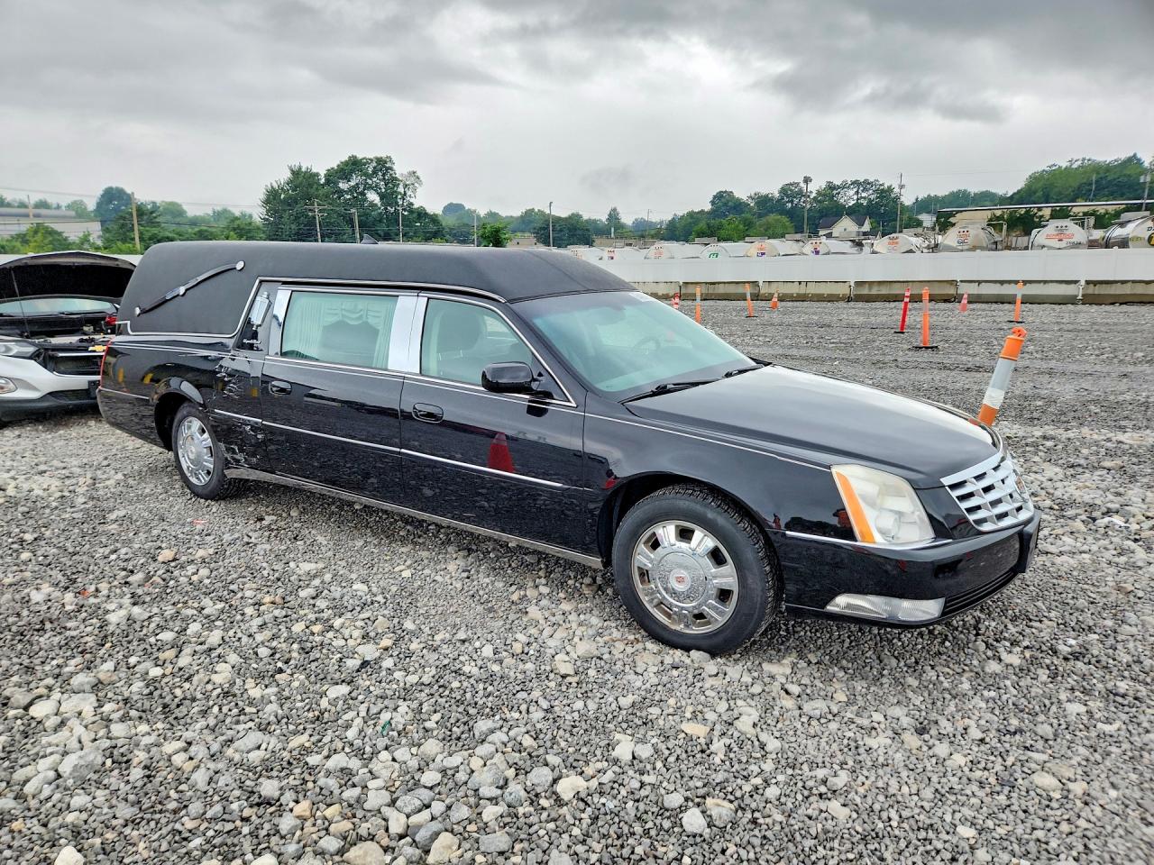 2011 Cadillac Professional Chassis Black vin: 1GE8K8C63BU500099
