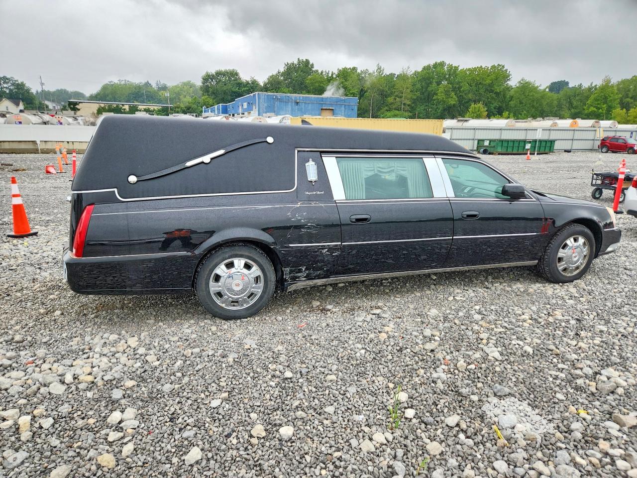 2011 Cadillac Professional Chassis Black vin: 1GE8K8C63BU500099