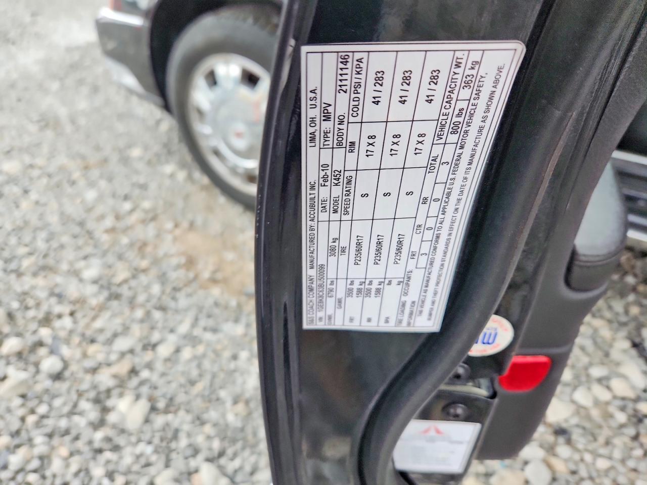 2011 Cadillac Professional Chassis Black vin: 1GE8K8C63BU500099