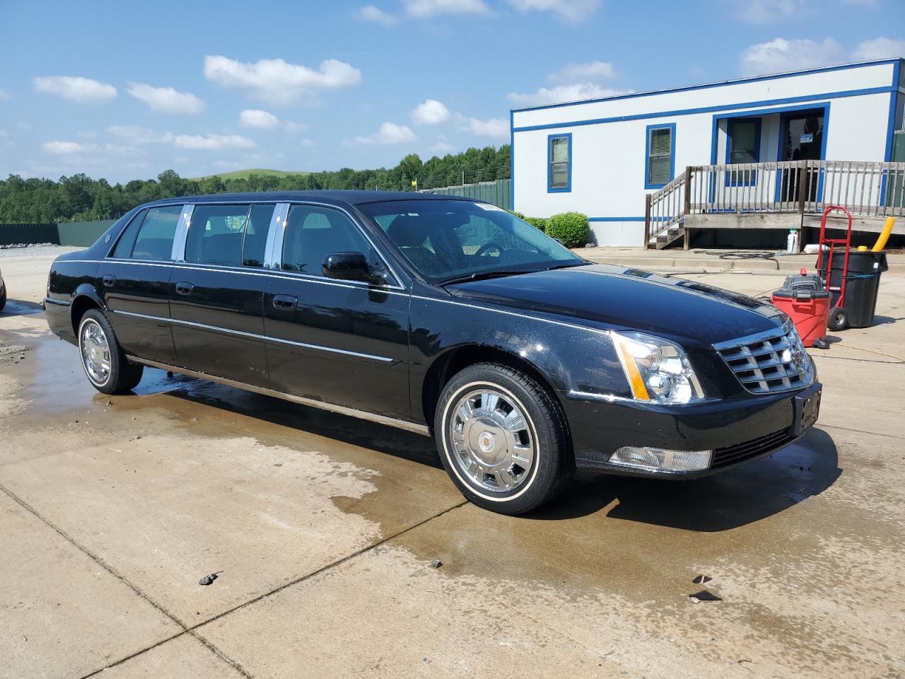 2011 Cadillac Professional Chassis Black vin: 1GE9K9C62BU550406