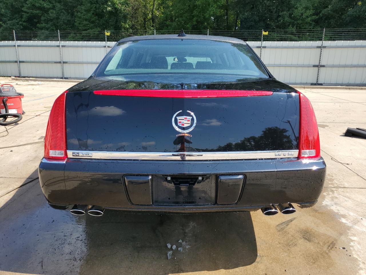 2011 Cadillac Professional Chassis Black vin: 1GE9K9C62BU550406