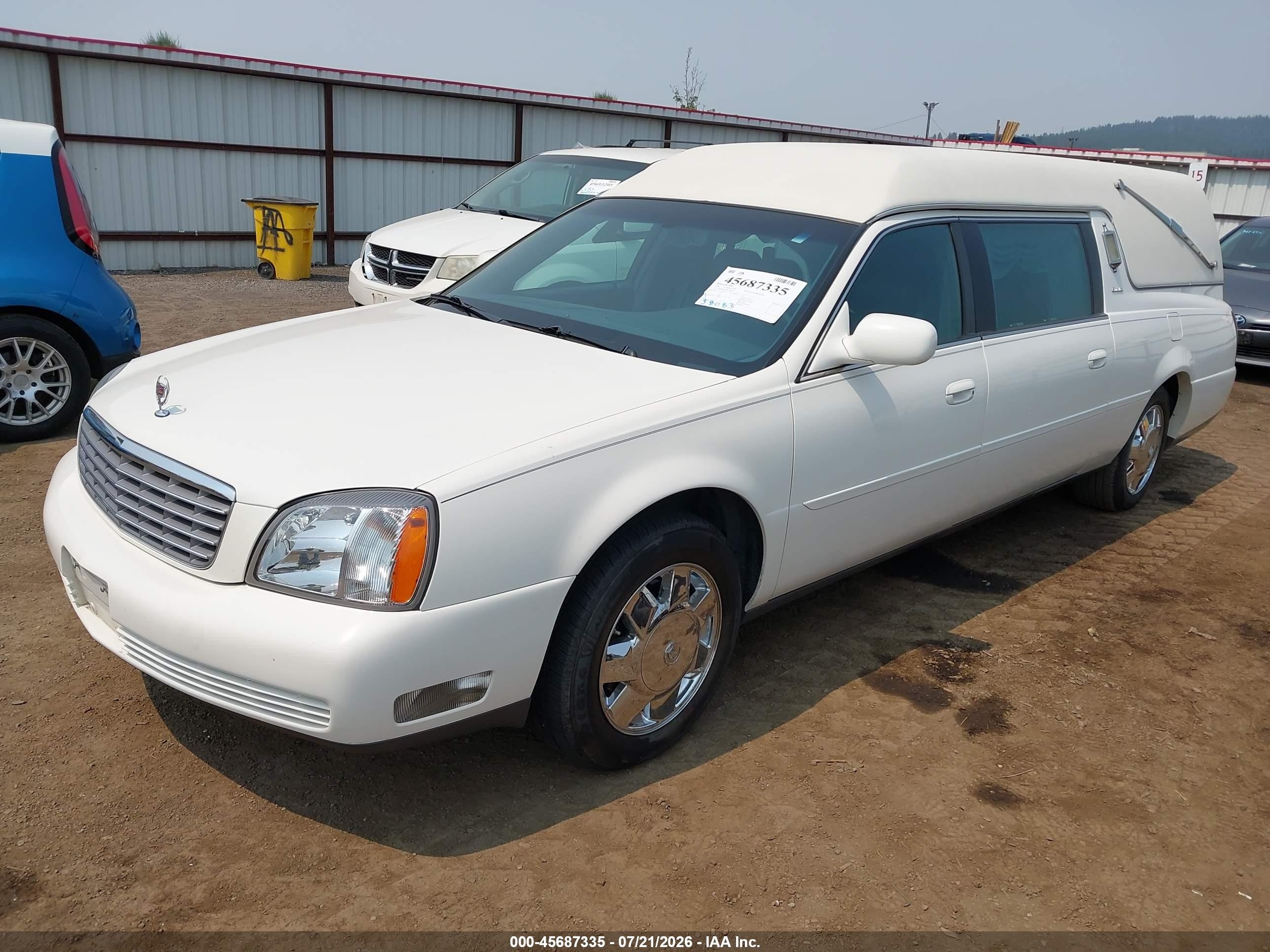 2005 Cadillac Deville Professional   White vin: 1GEEH00Y05U500560