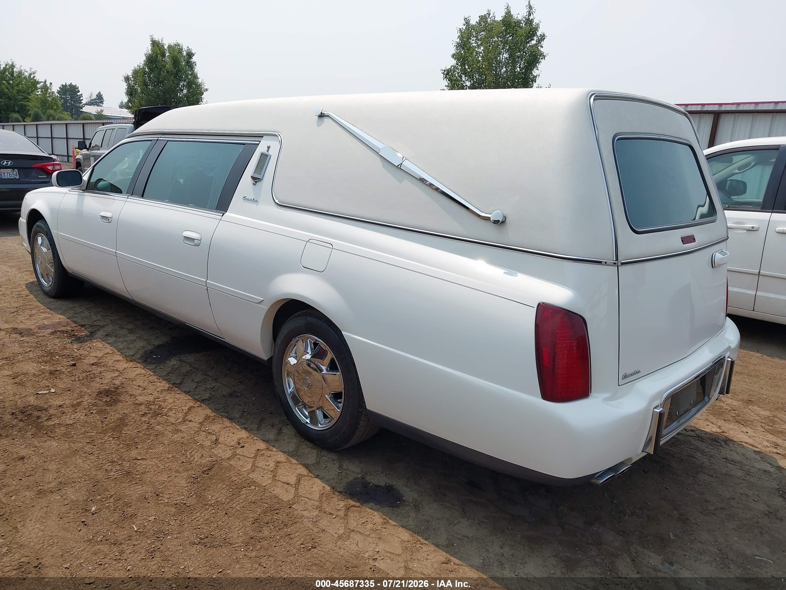2005 Cadillac Deville Professional   White vin: 1GEEH00Y05U500560