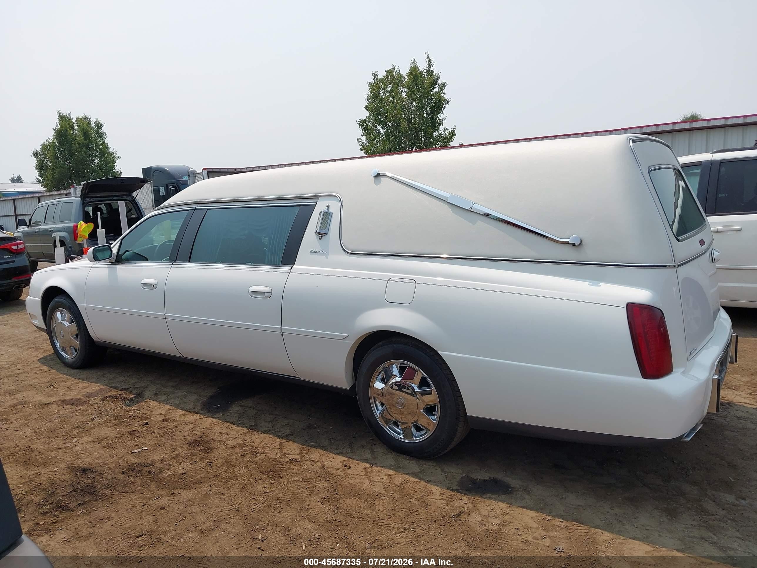 2005 Cadillac Deville Professional   White vin: 1GEEH00Y05U500560