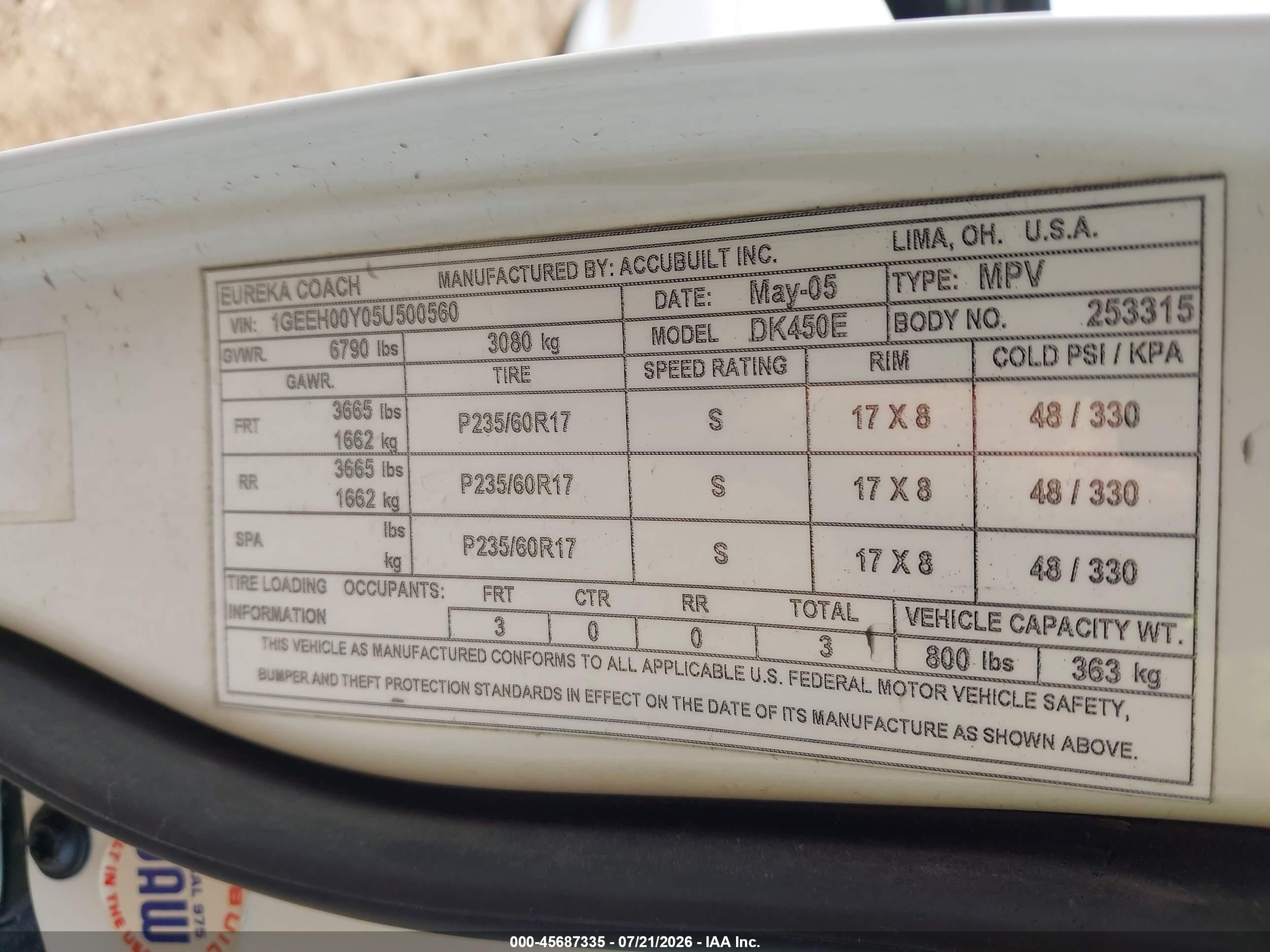 2005 Cadillac Deville Professional   White vin: 1GEEH00Y05U500560