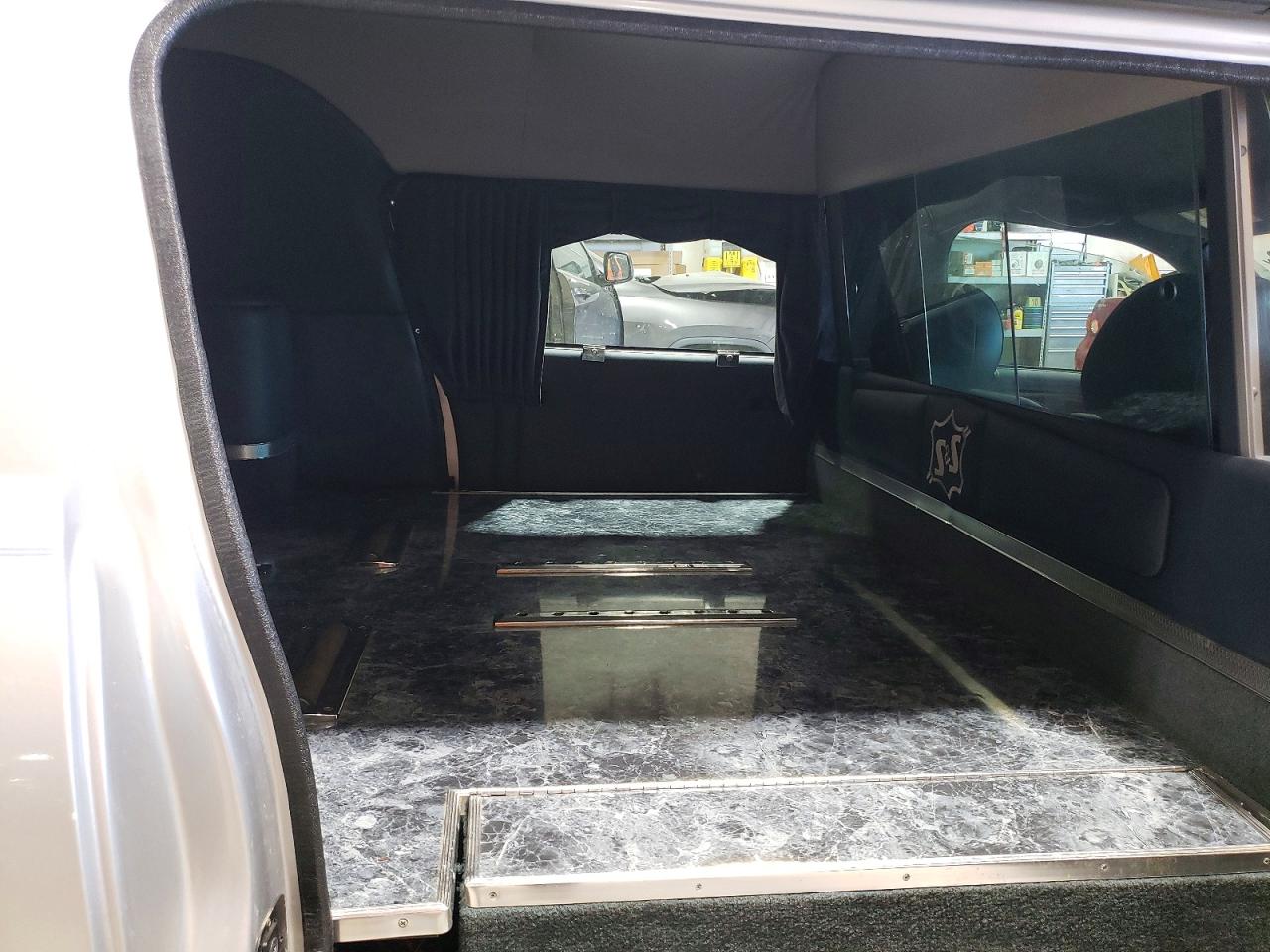 2003 Cadillac Commercial Chassis Silver vin: 1GEEH00Y83U500688