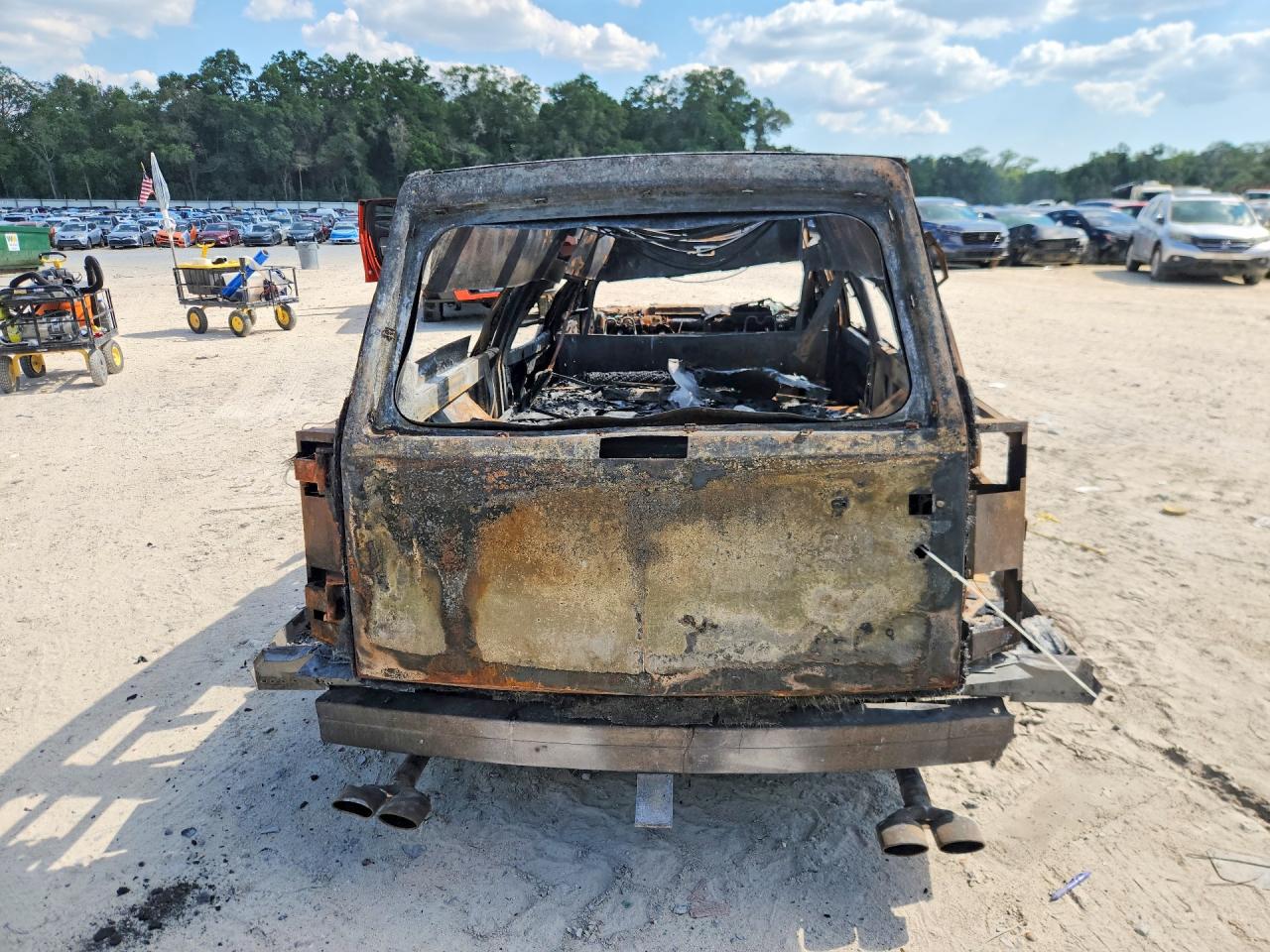 2007 Cadillac Commercial Chassis Burn vin: 1GEEH06Y07U500584
