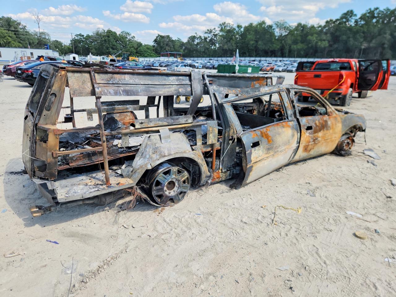 2007 Cadillac Commercial Chassis Burn vin: 1GEEH06Y07U500584
