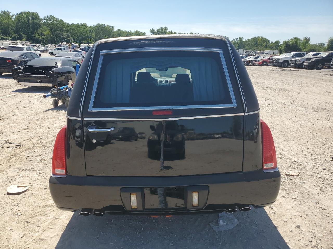 2006 Cadillac Commercial Chassis Black vin: 1GEEH06Y66U500040