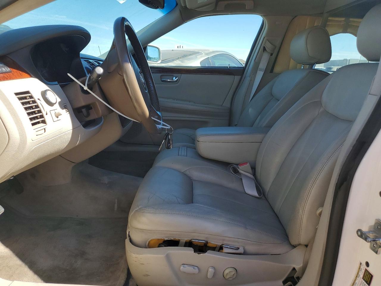 2006 Cadillac Commercial Chassis White vin: 1GEEH06Y66U500801