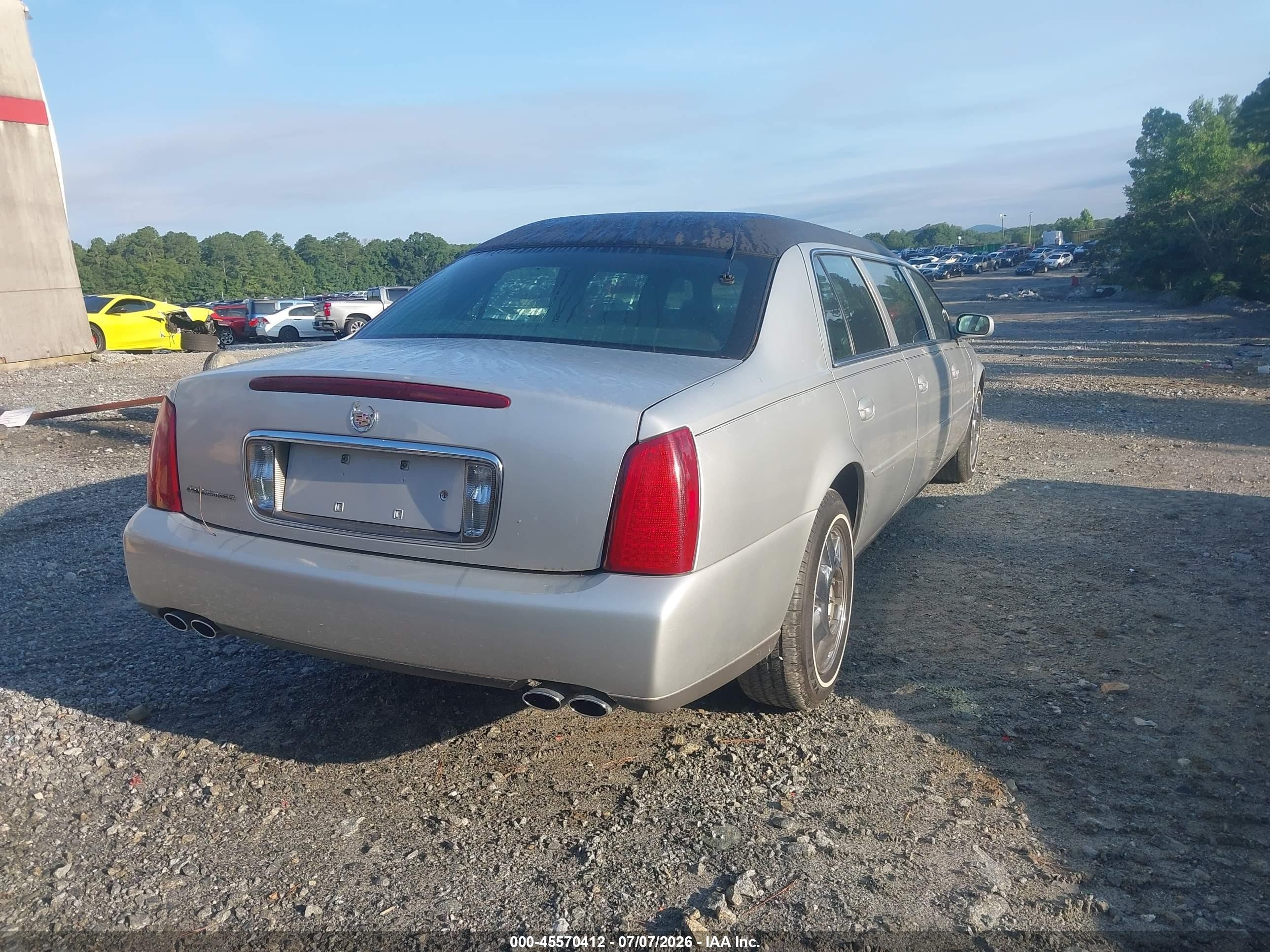 2003 Cadillac Deville Standard Silver vin: 1GEEH90Y13U550353