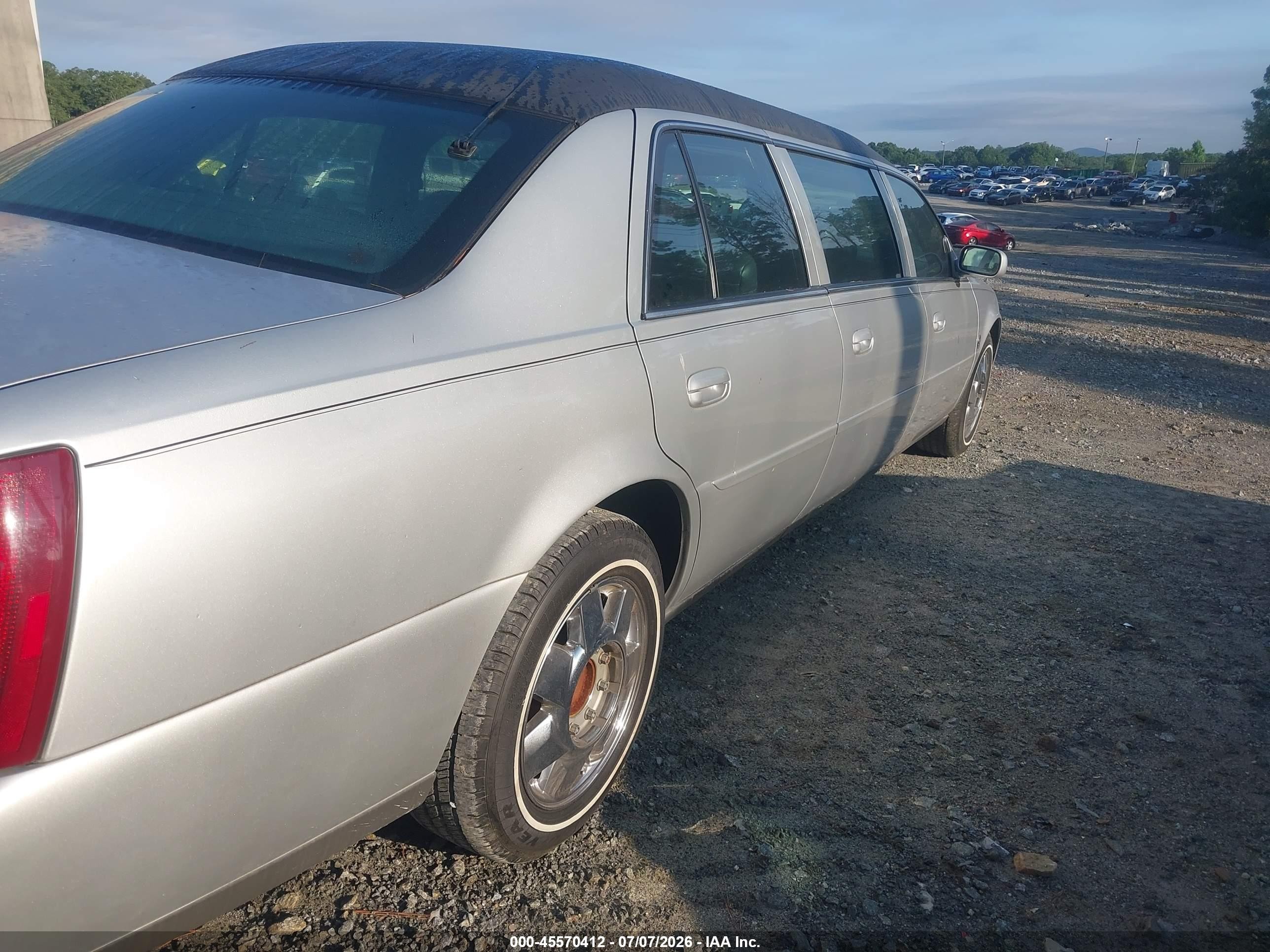 2003 Cadillac Deville Standard Silver vin: 1GEEH90Y13U550353