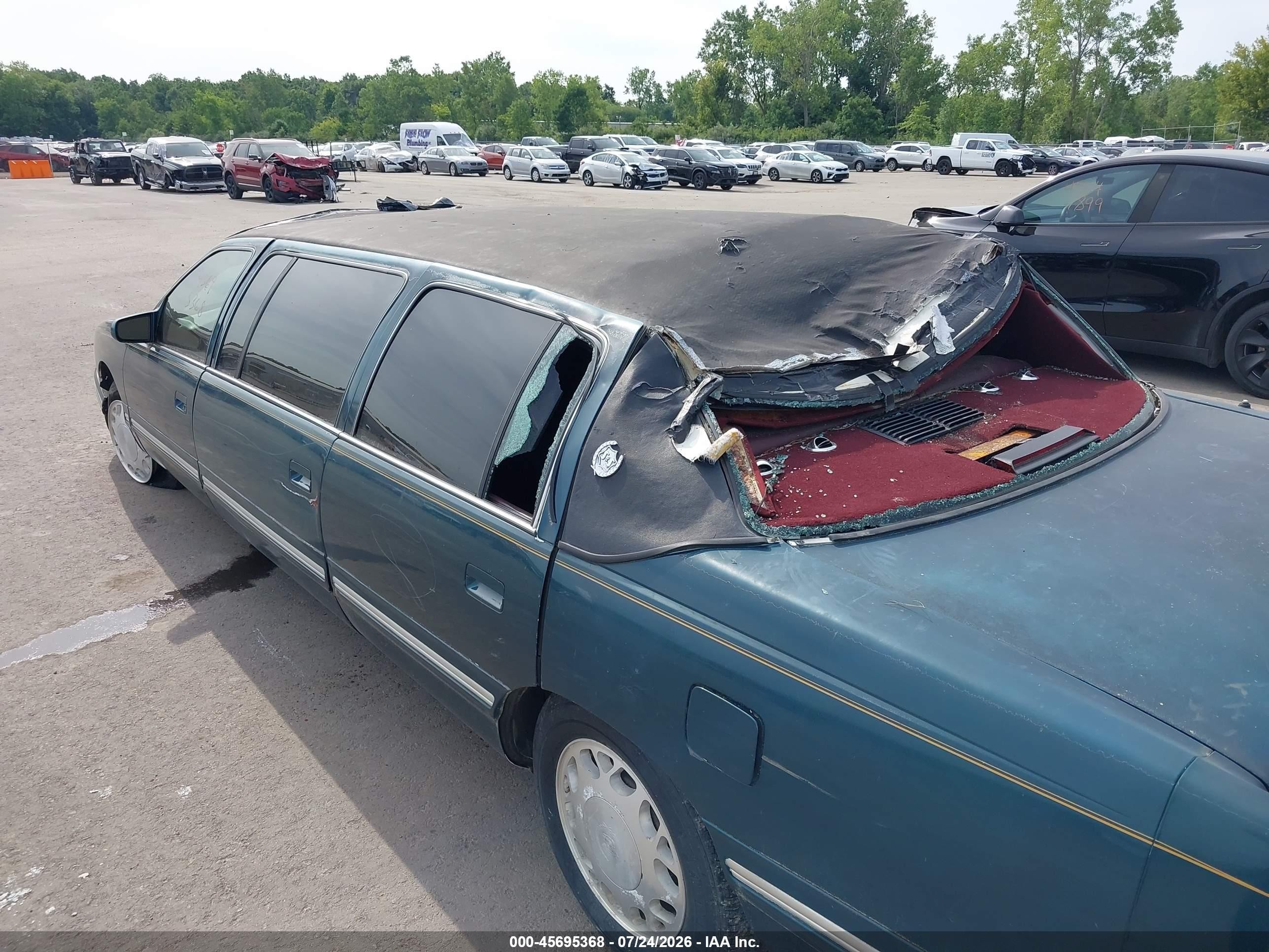 1997 Cadillac Deville Professional   Green vin: 1GEEH90Y4VU700443
