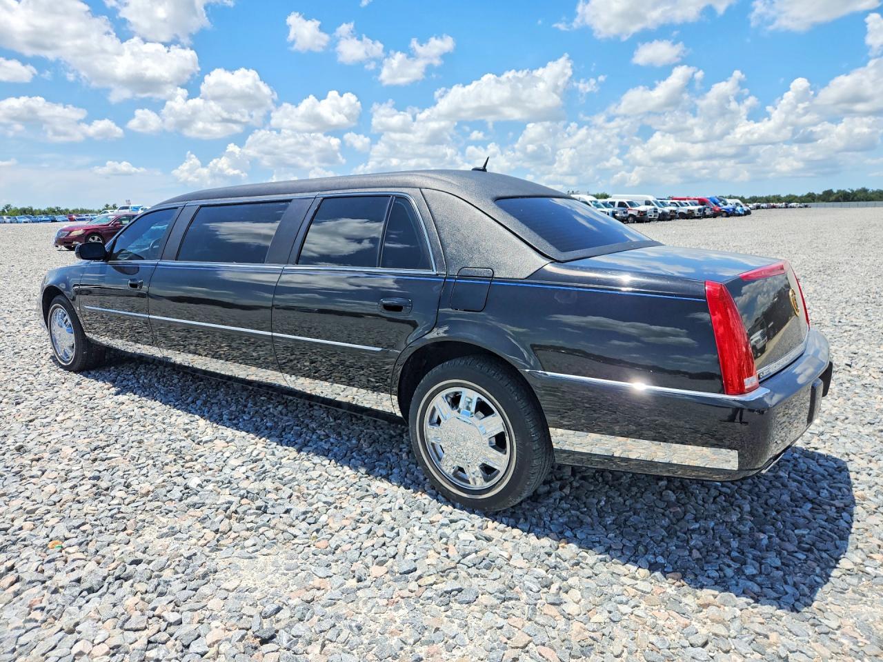 2007 Cadillac Professional Chassis Black vin: 1GEEH96Y47U550182