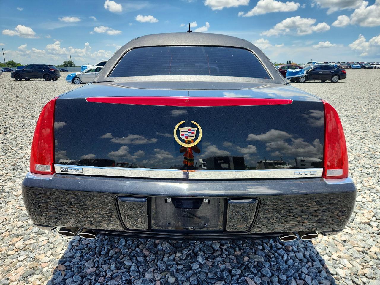 2007 Cadillac Professional Chassis Black vin: 1GEEH96Y47U550182