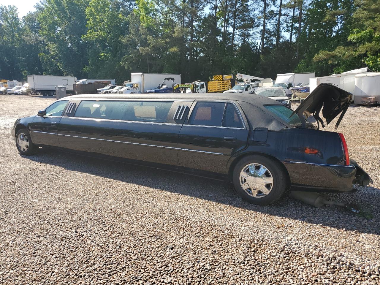 2007 Cadillac Professional Chassis  Черный vin: 1GEEH96Y67U550152
