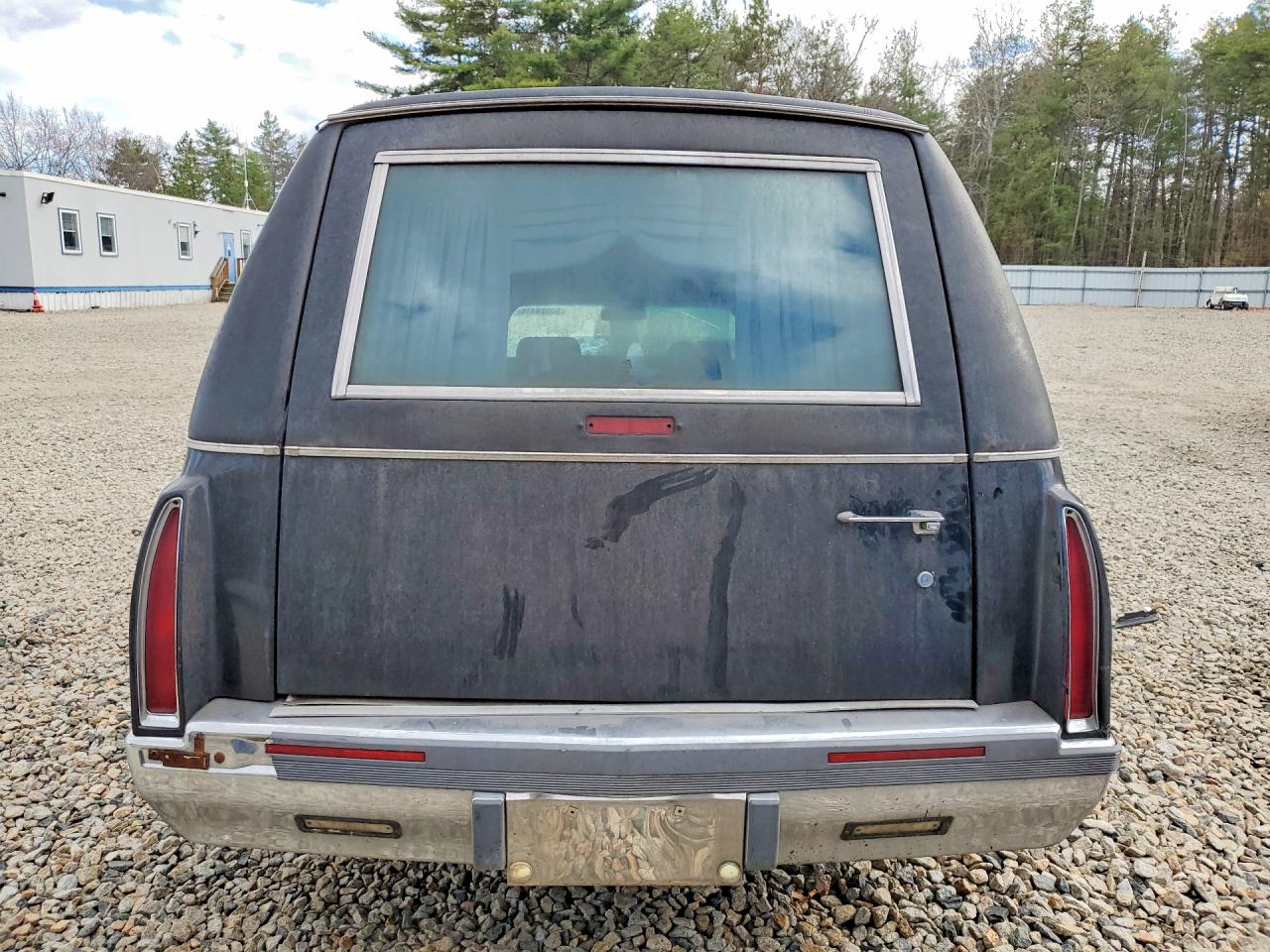 1996 Cadillac Commercial Chassis Black vin: 1GEFH90P4TR707145
